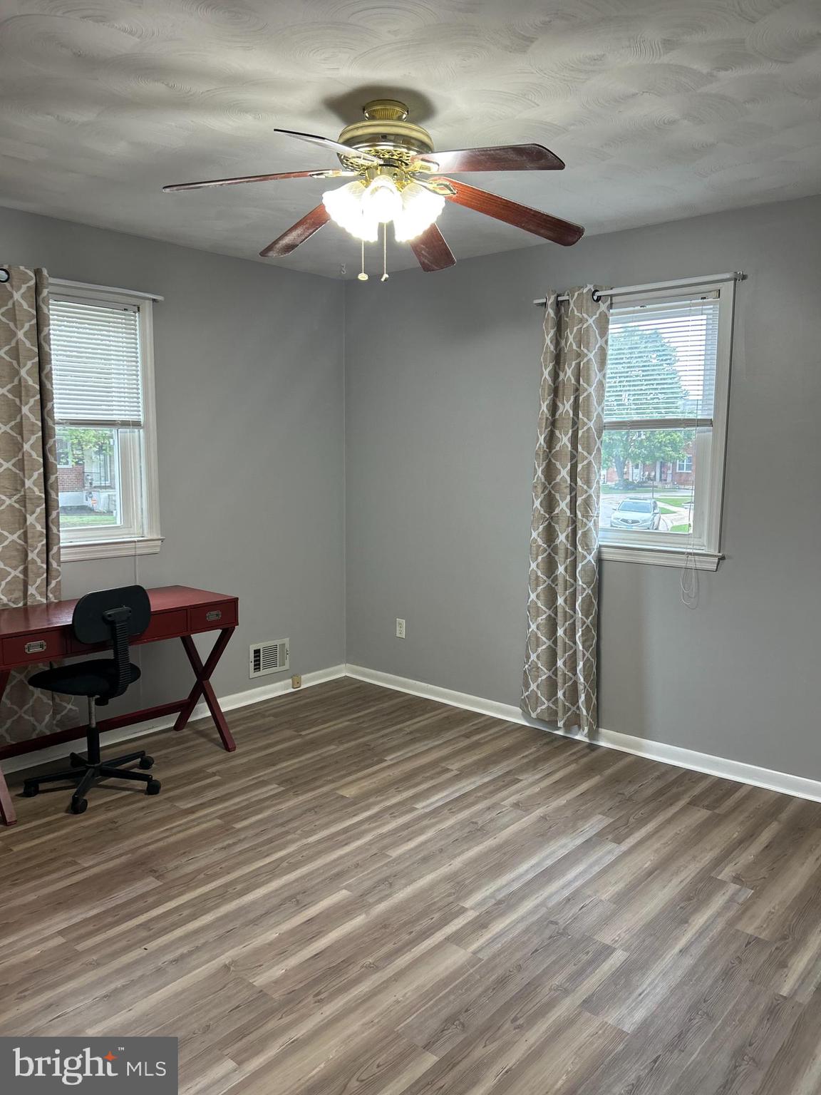 LINOVER HEIGHTS - Residential Lease