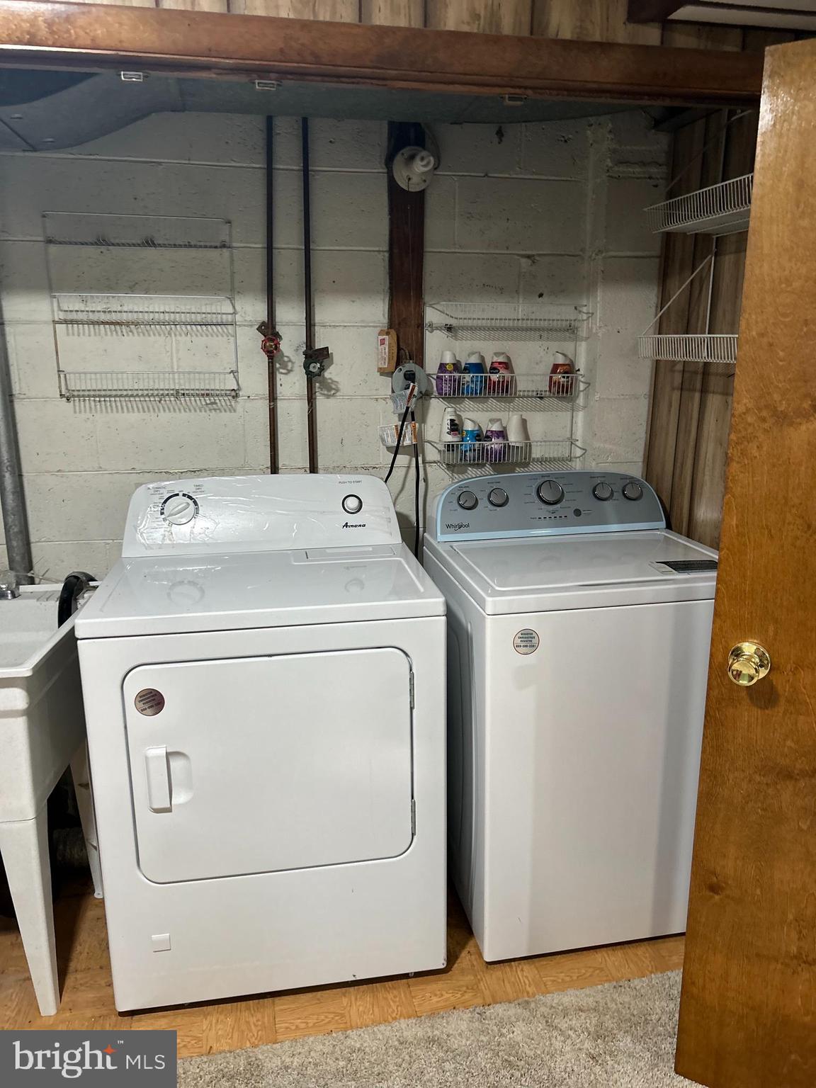 LINOVER HEIGHTS - Residential Lease