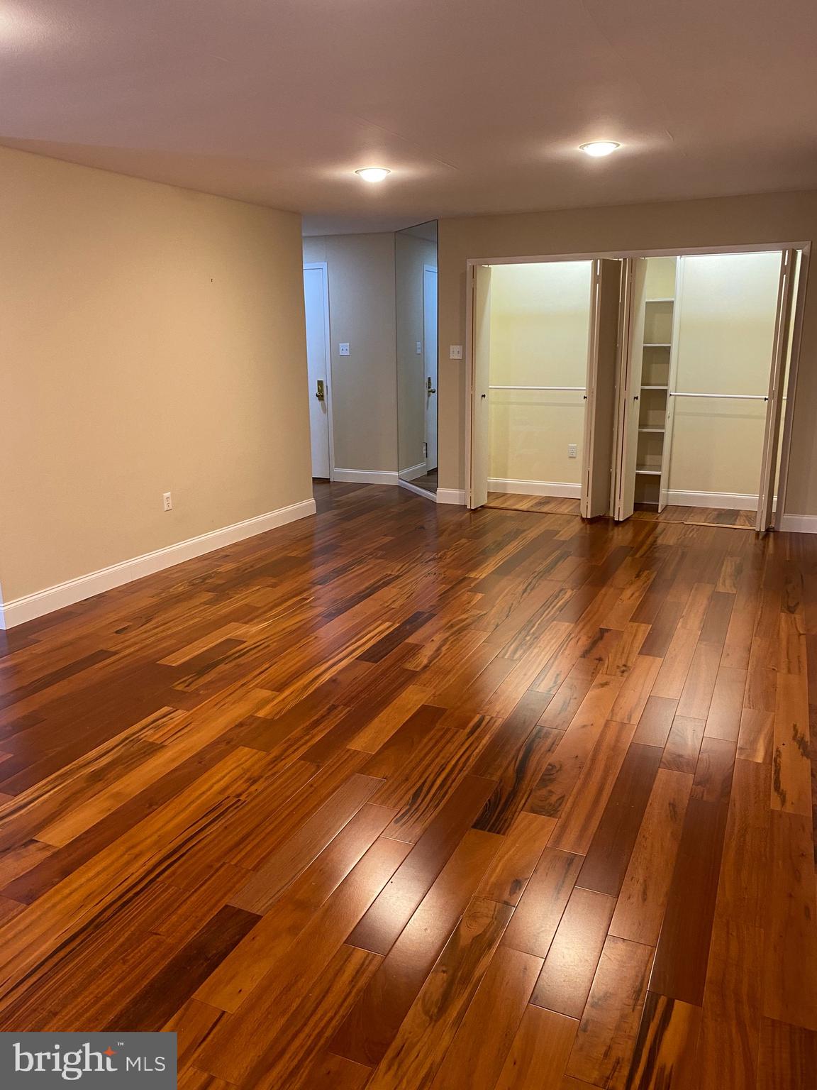 OAK HILL - Residential Lease