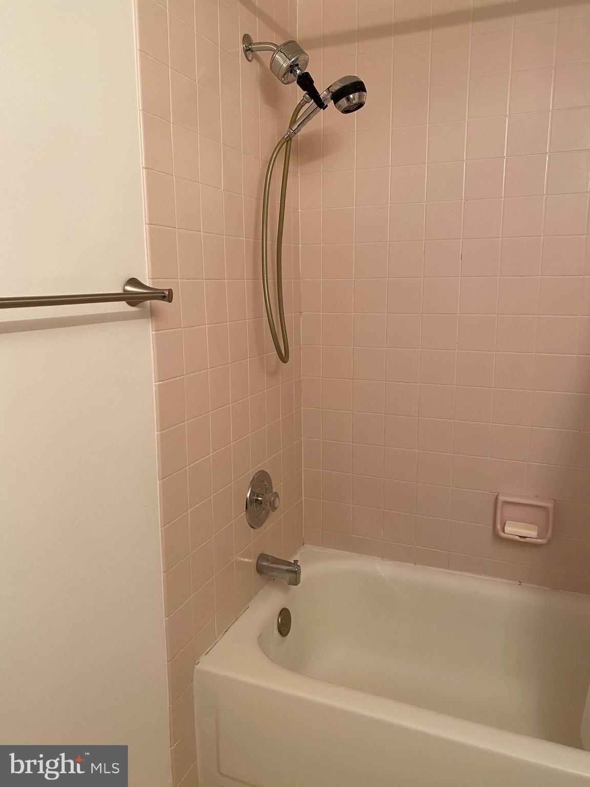 OAK HILL - Residential Lease