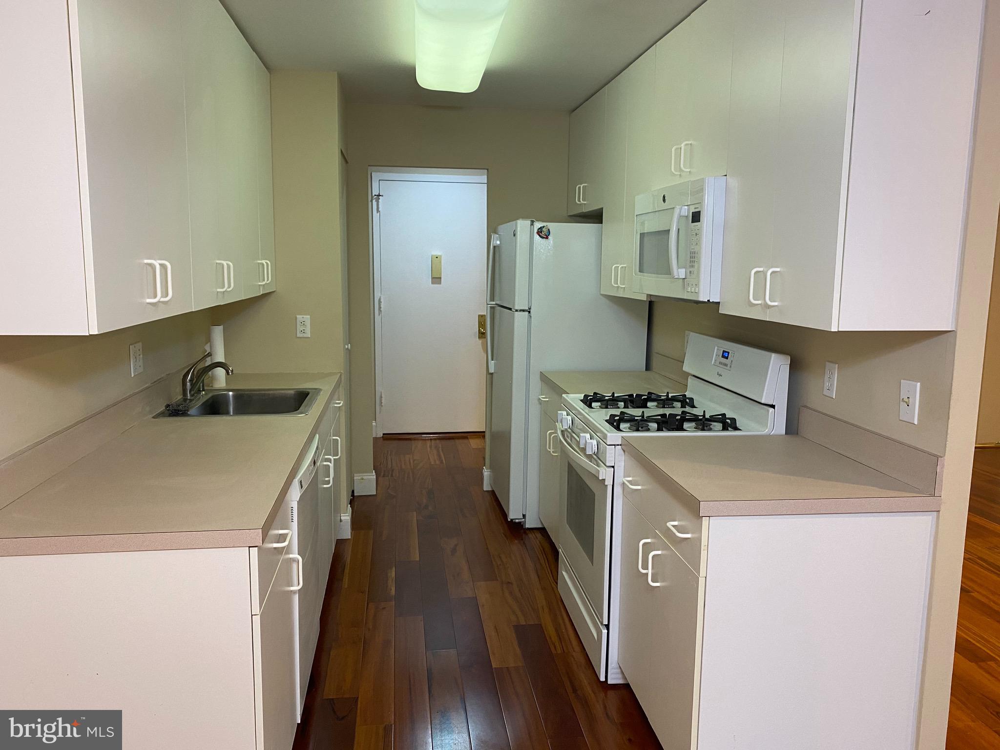 OAK HILL - Residential Lease