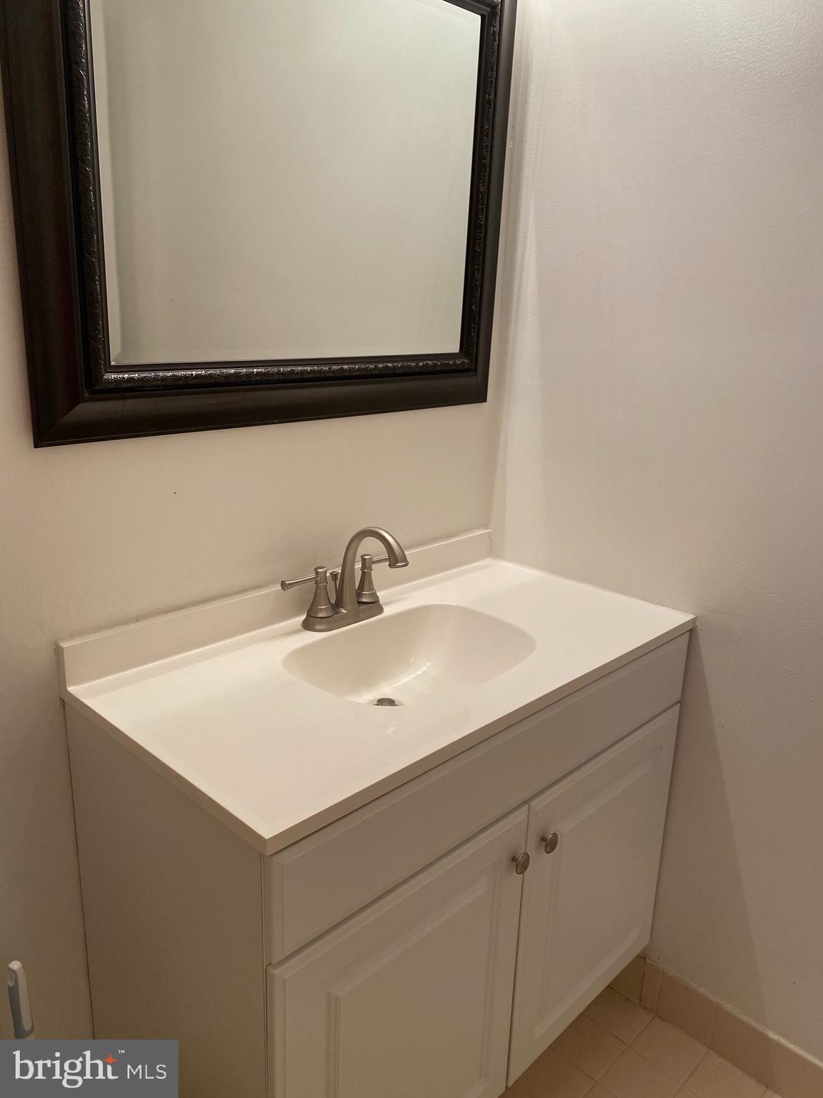 OAK HILL - Residential Lease