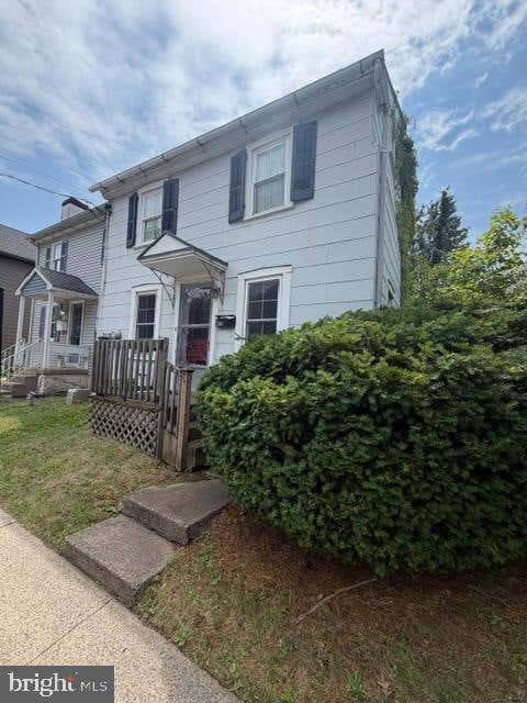 Townhouse For Sale - 284 W State Street<br/> Bucks County, DOYLESTOWN, PA 18901