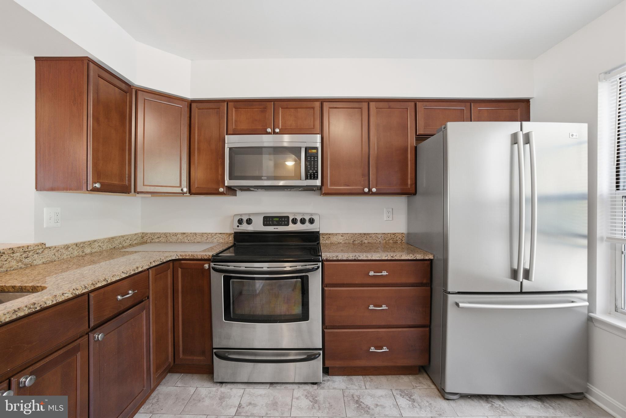 HICKORY RIDGE - Residential Lease