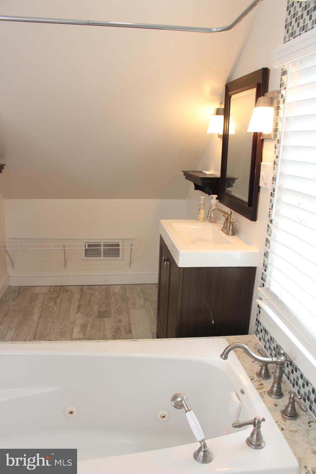 HAVERTOWN - Residential Lease