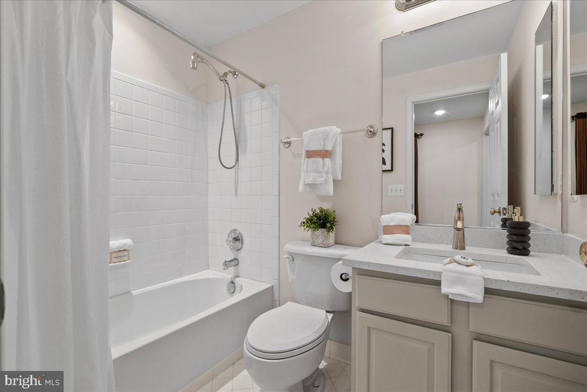 FAIRCREST - Residential