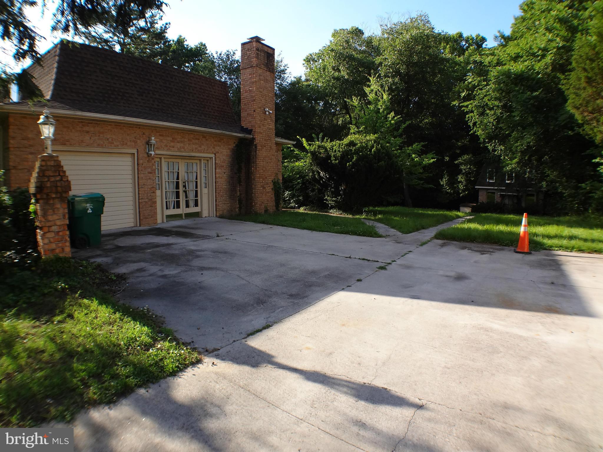 SHERWOOD HILLS - Residential