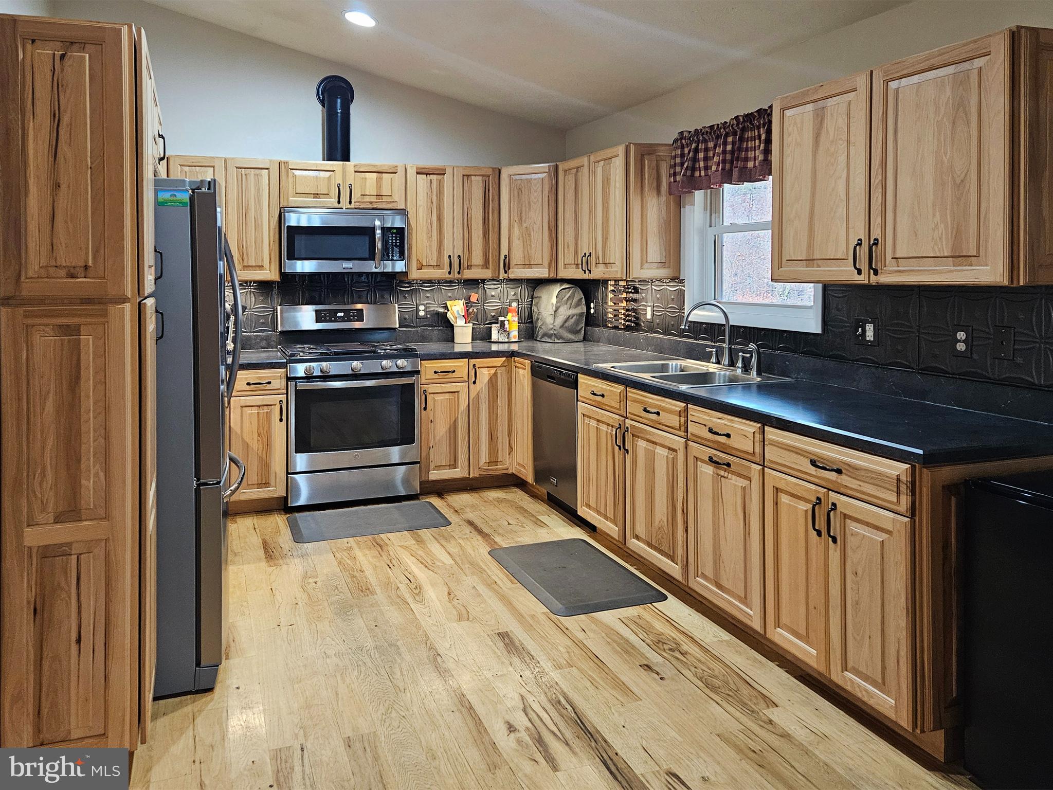 MASSANUTTEN FARMS WEST - Residential