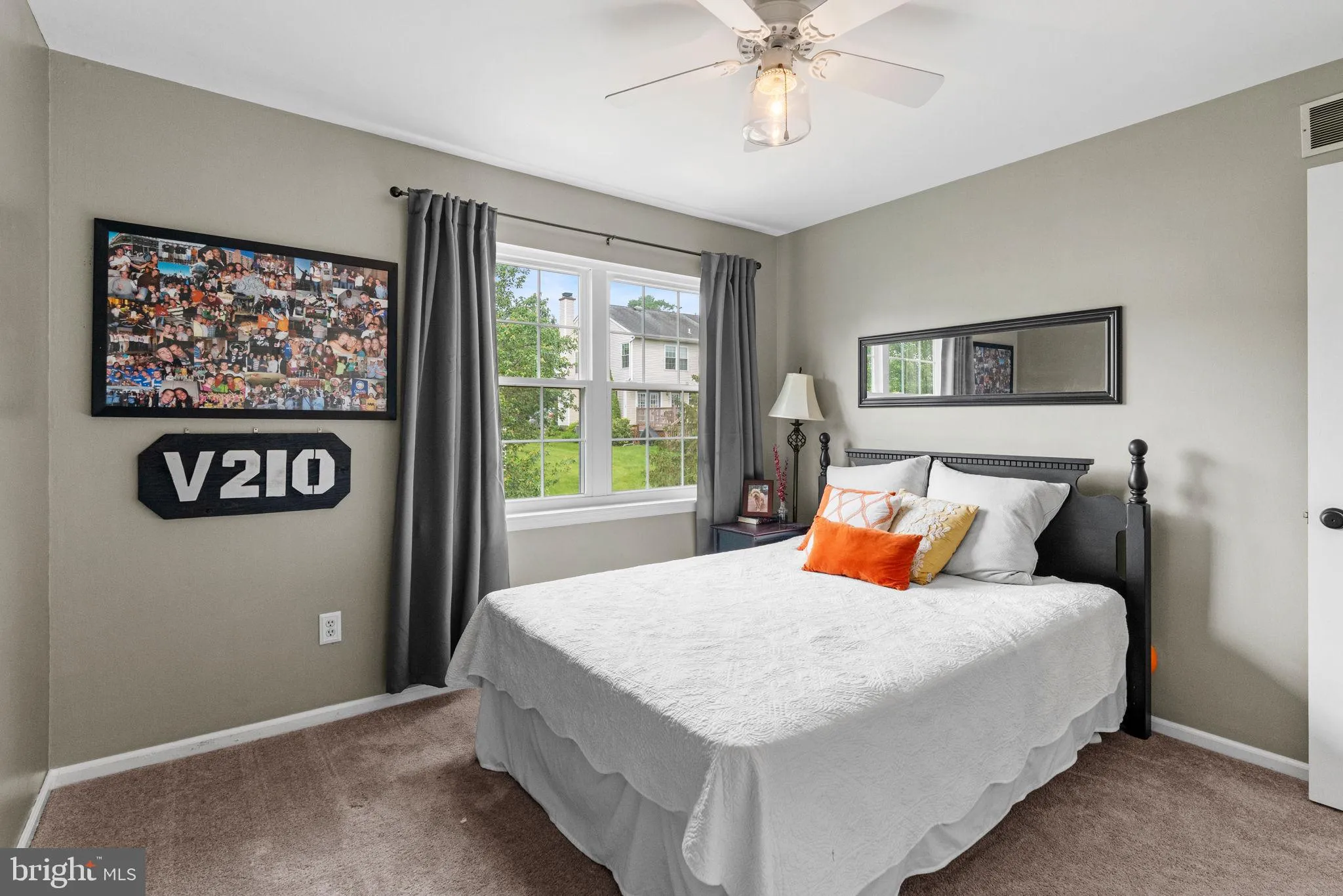 Chalfont, Pennsylvania 18914, United States, 3 Bedrooms Bedrooms, ,3 BathroomsBathrooms,Residential,Contingent,189438