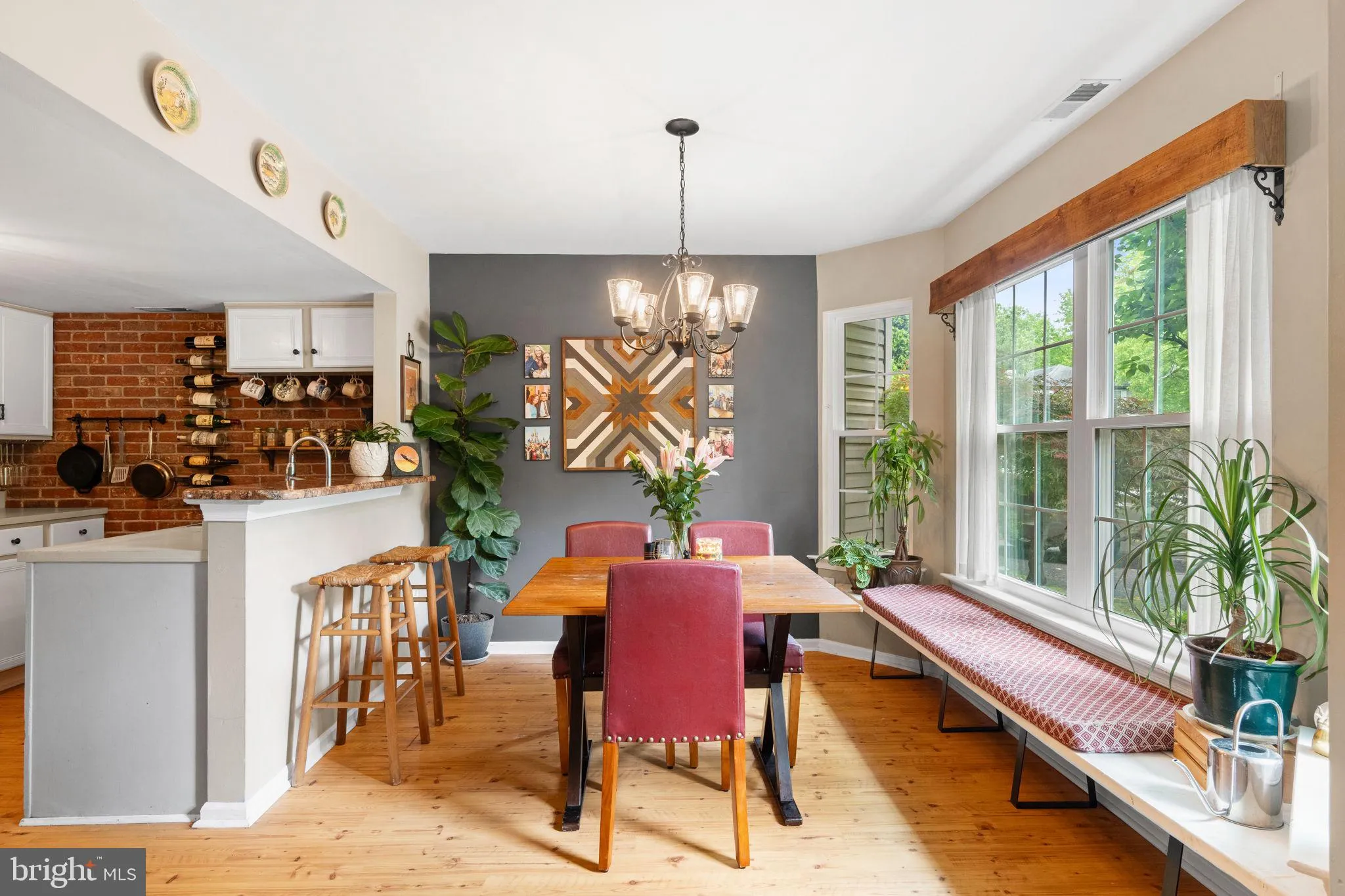 Chalfont, Pennsylvania 18914, United States, 3 Bedrooms Bedrooms, ,3 BathroomsBathrooms,Residential,Contingent,189438