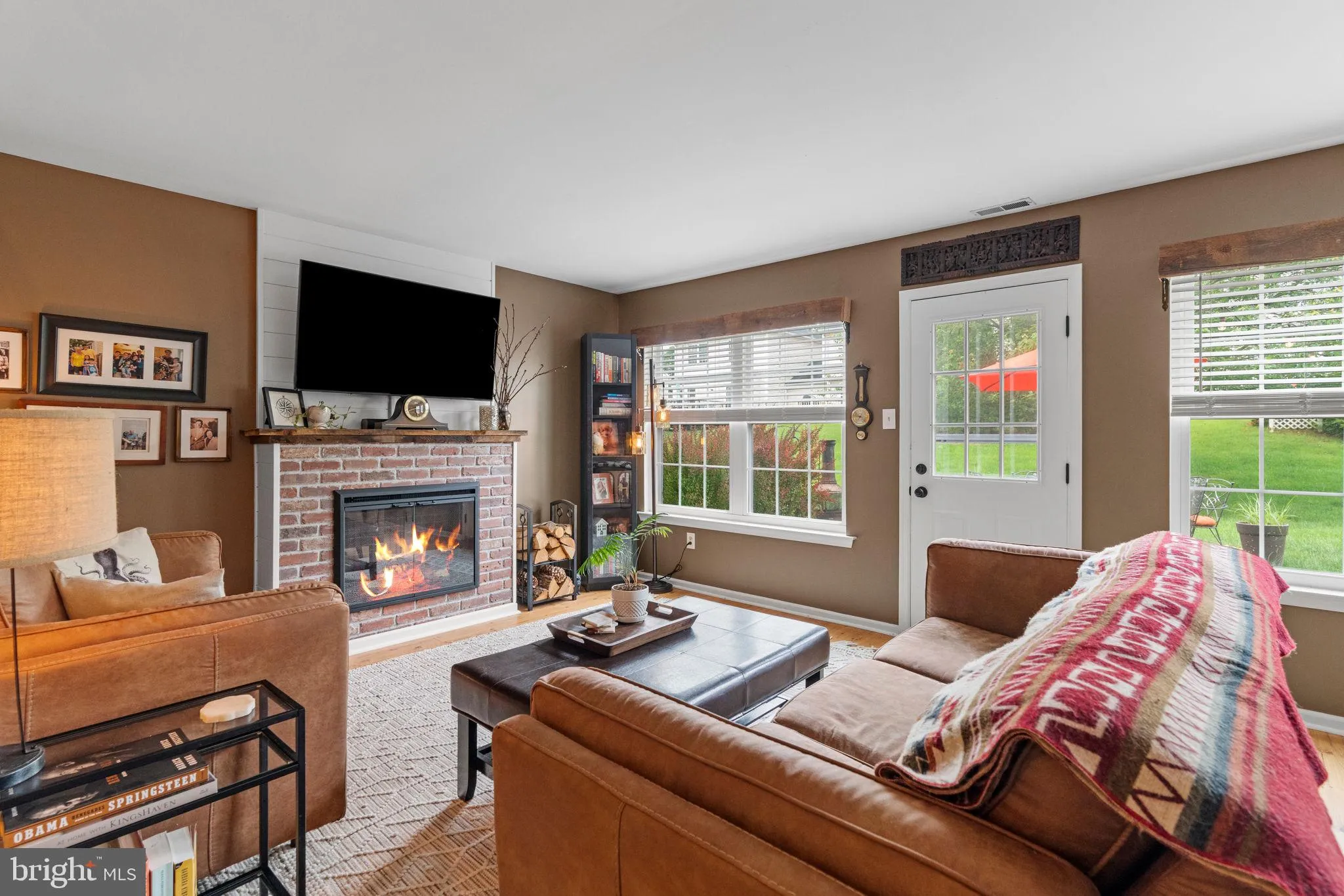 Chalfont, Pennsylvania 18914, United States, 3 Bedrooms Bedrooms, ,3 BathroomsBathrooms,Residential,Contingent,189438