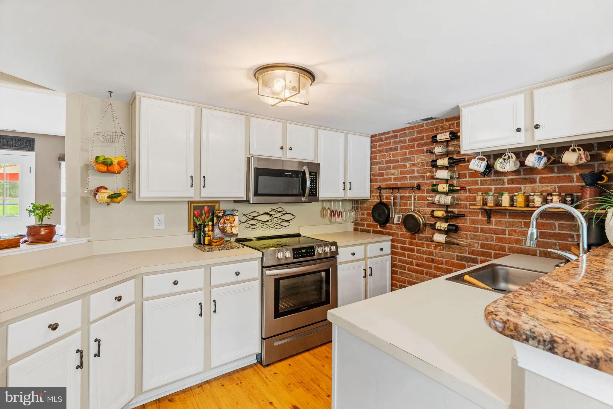 Chalfont, Pennsylvania 18914, United States, 3 Bedrooms Bedrooms, ,3 BathroomsBathrooms,Residential,Contingent,189438