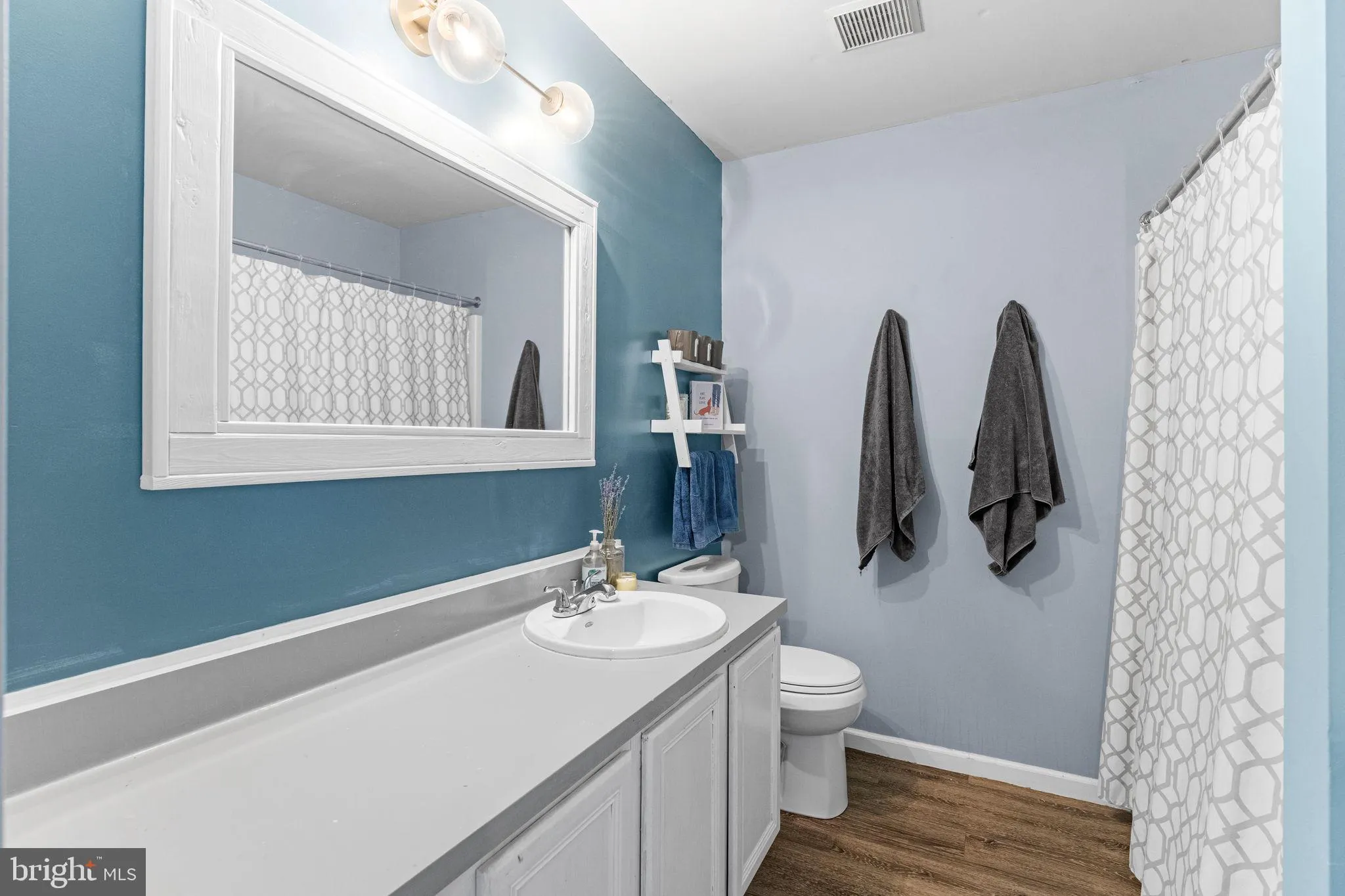 Chalfont, Pennsylvania 18914, United States, 3 Bedrooms Bedrooms, ,3 BathroomsBathrooms,Residential,Contingent,189438