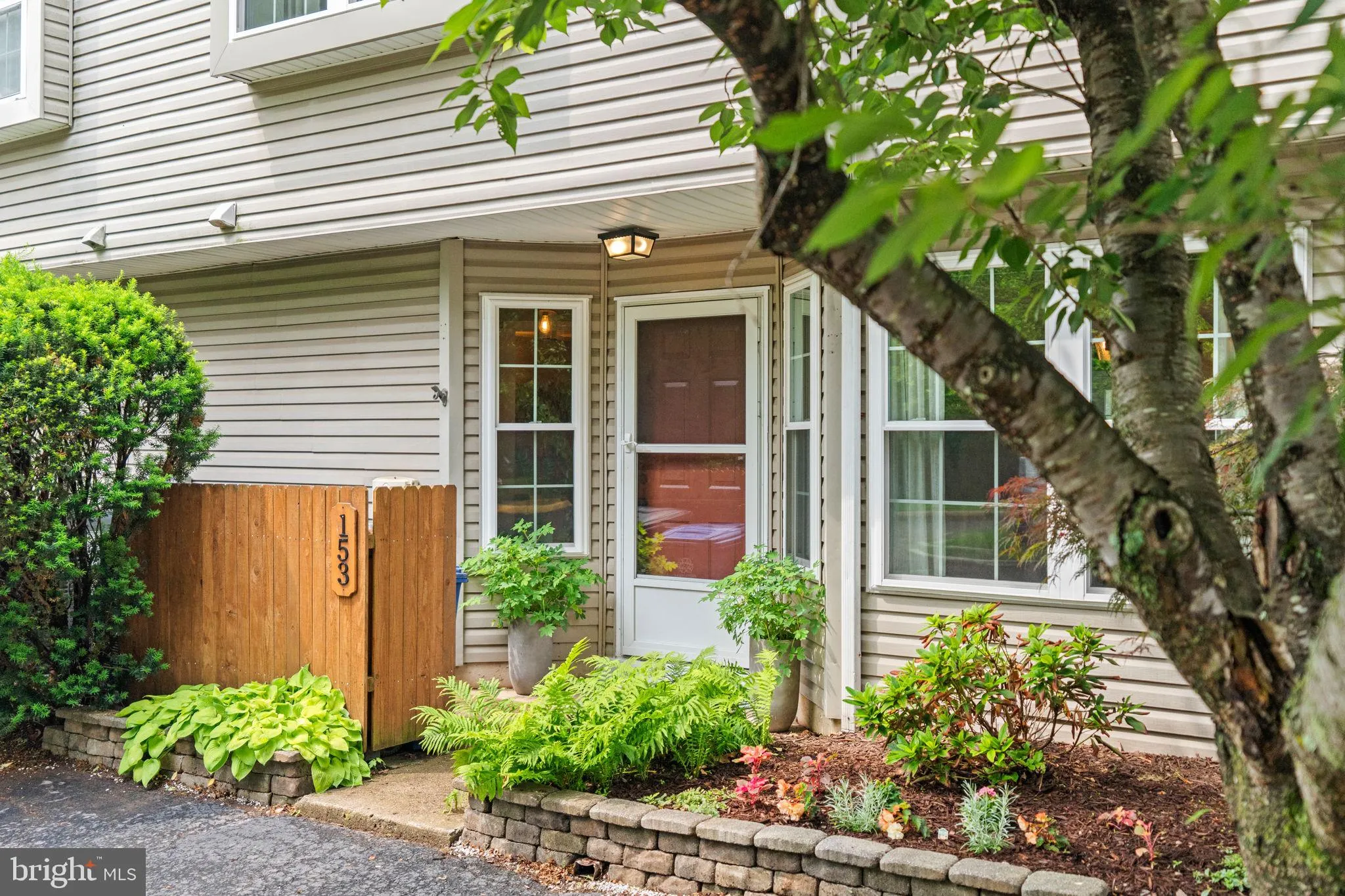 Chalfont, Pennsylvania 18914, United States, 3 Bedrooms Bedrooms, ,3 BathroomsBathrooms,Residential,Contingent,189438