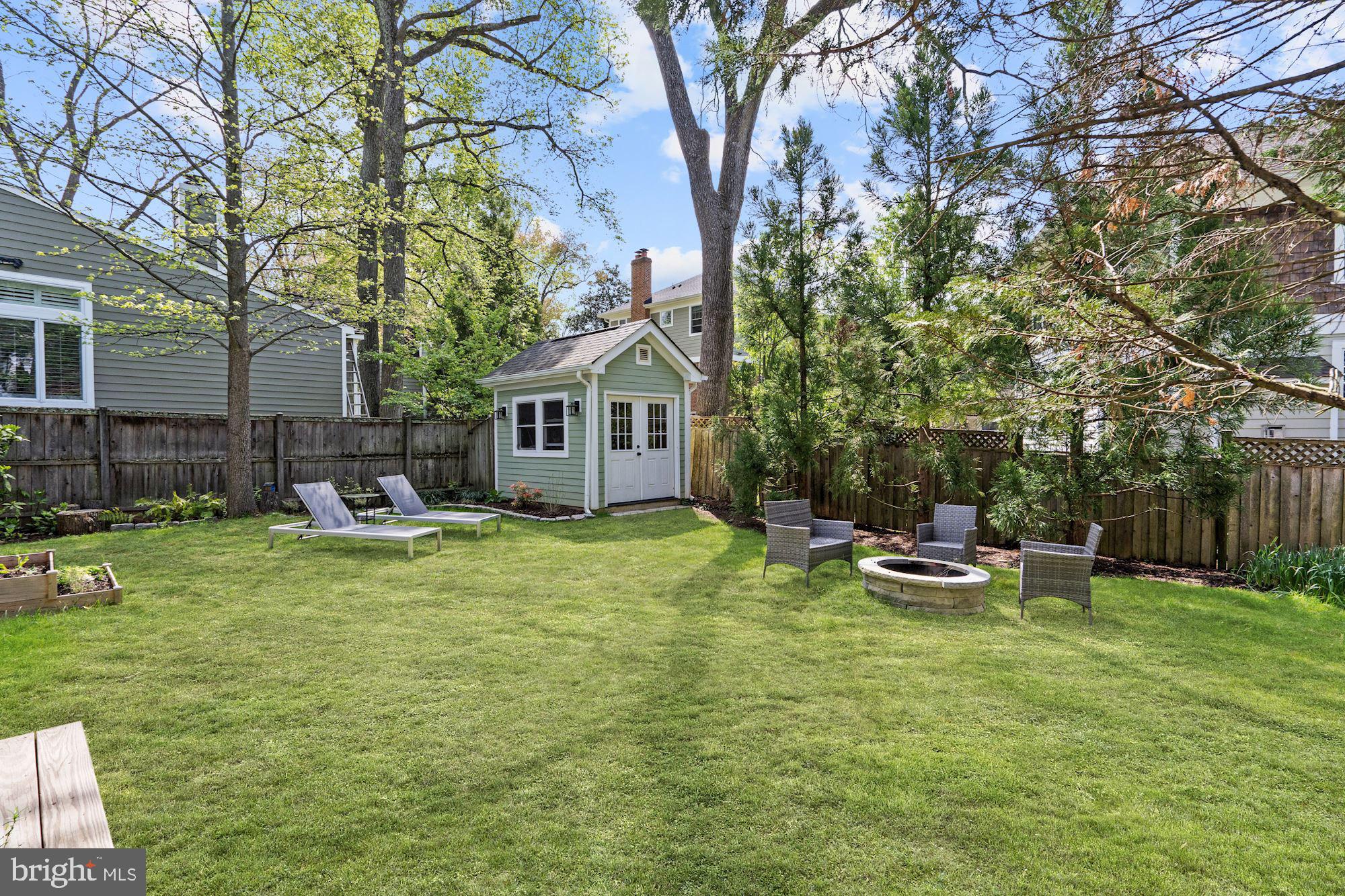 GLEN ECHO HEIGHTS - Residential