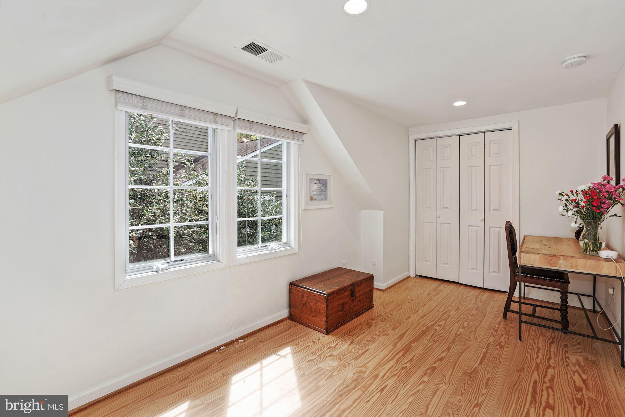 GLEN ECHO HEIGHTS - Residential