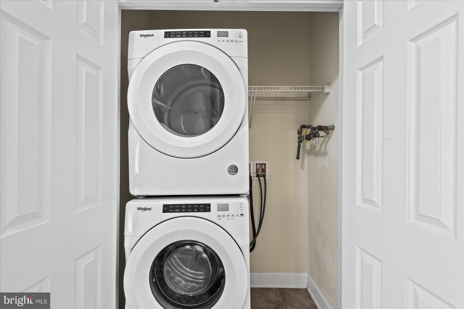 POTOMAC CLUB - Residential