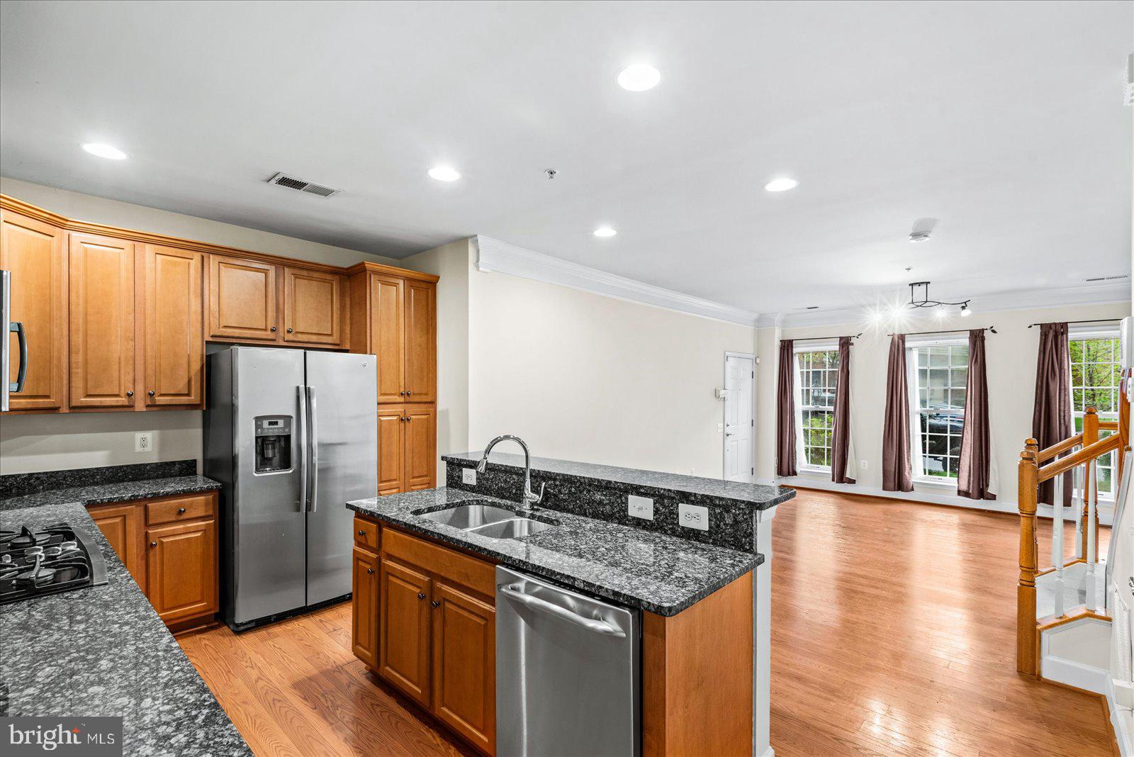 POTOMAC CLUB - Residential