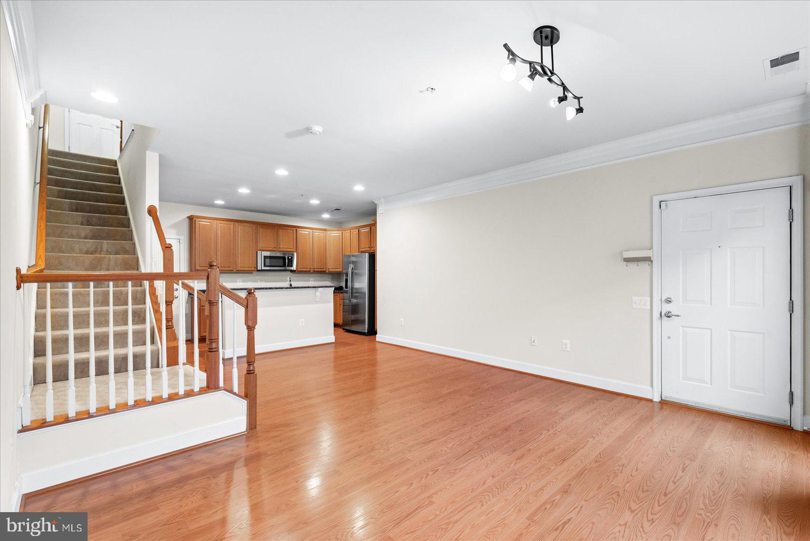 POTOMAC CLUB - Residential