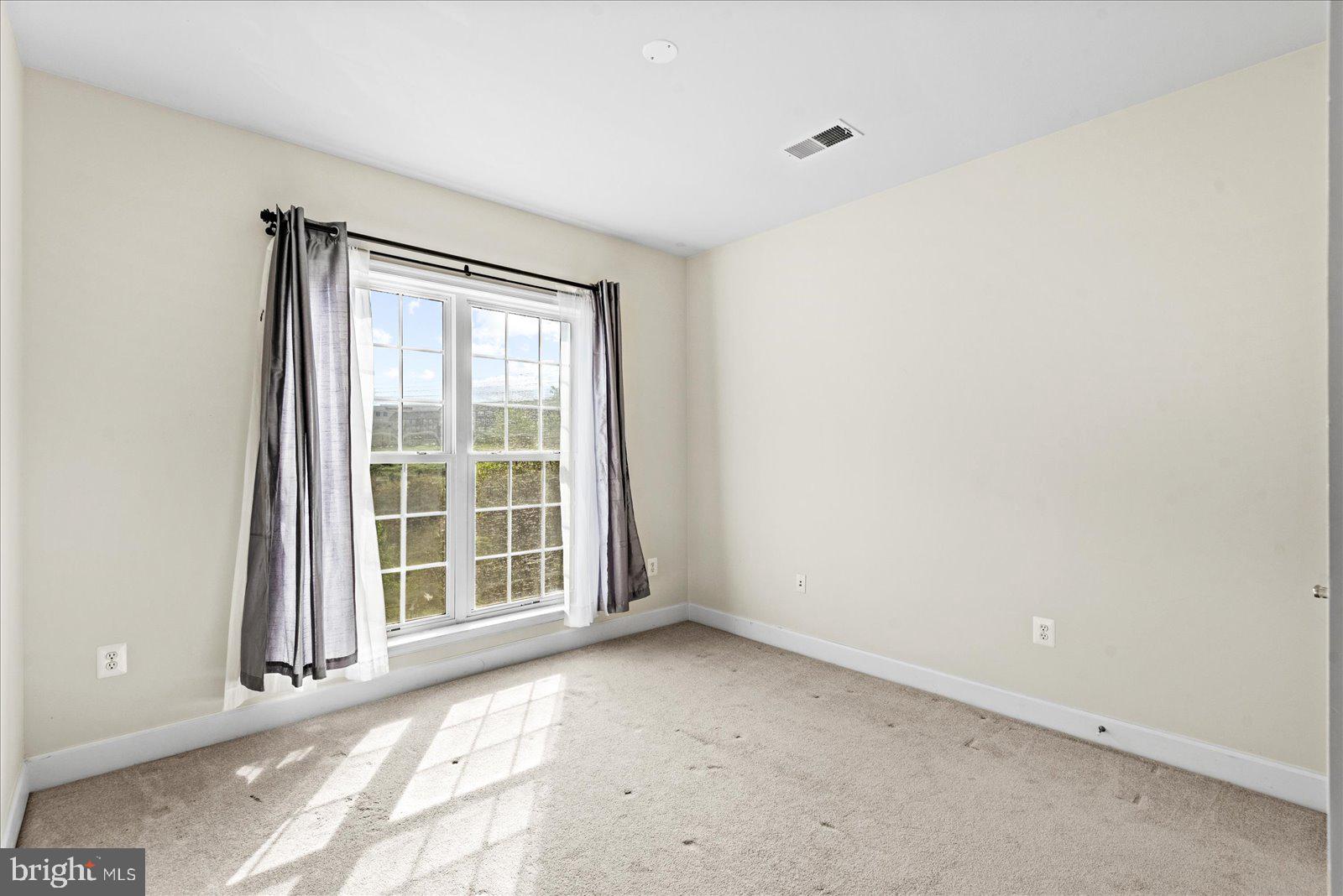 POTOMAC CLUB - Residential