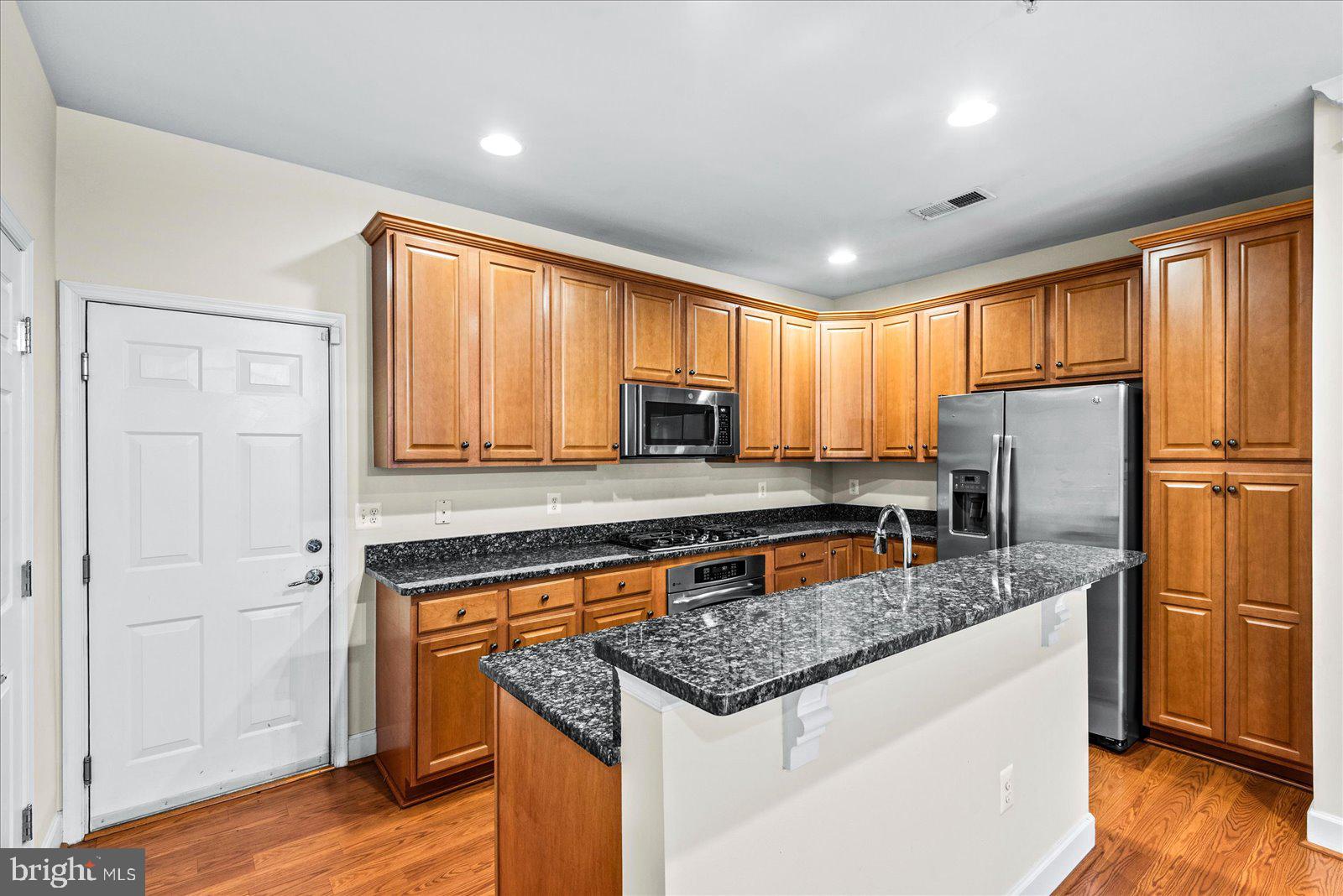 POTOMAC CLUB - Residential