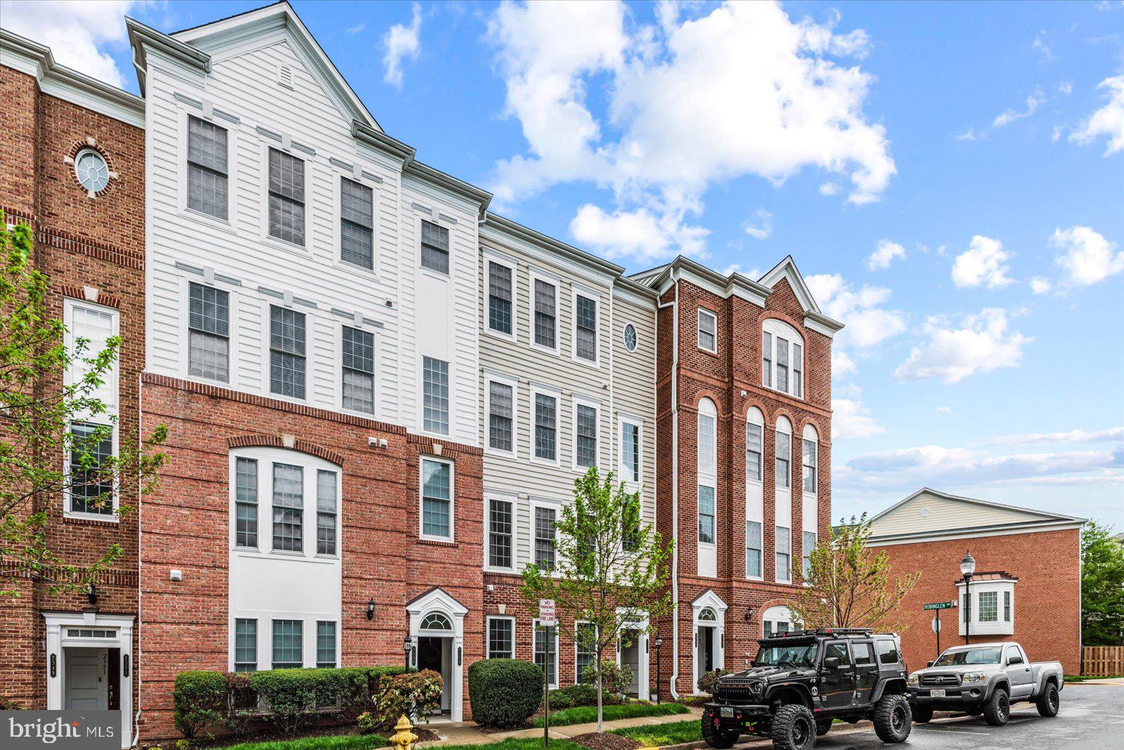 POTOMAC CLUB - Residential