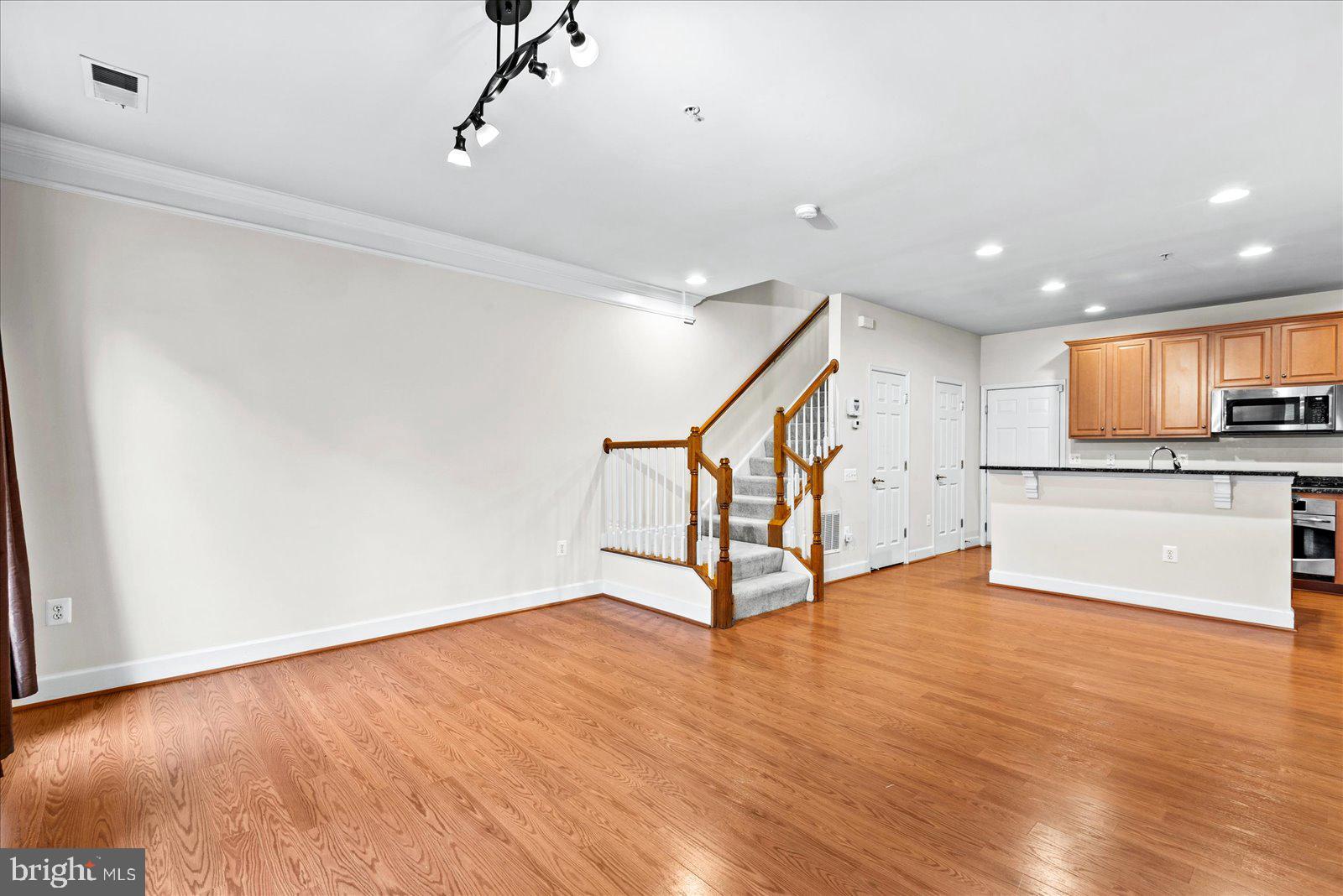 POTOMAC CLUB - Residential