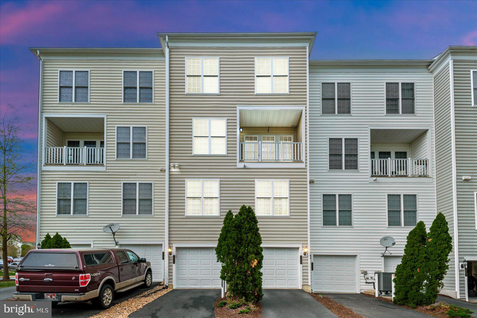 POTOMAC CLUB - Residential