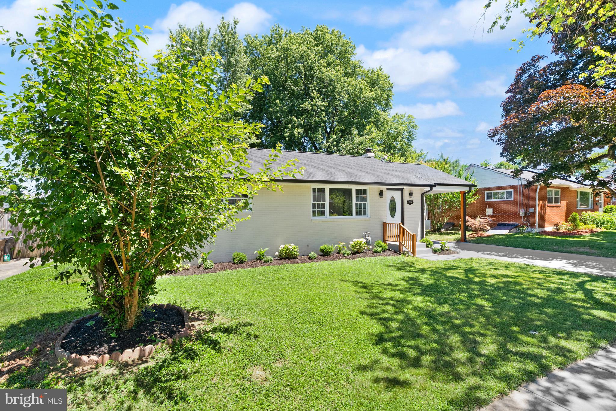 1006 SCOTT AVENUE
