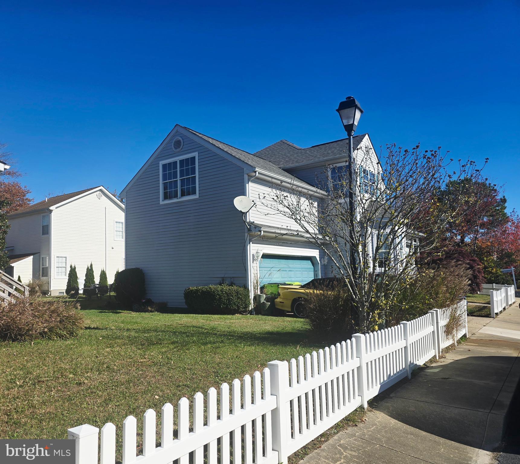 33997 N HAMPTON CIRCLE