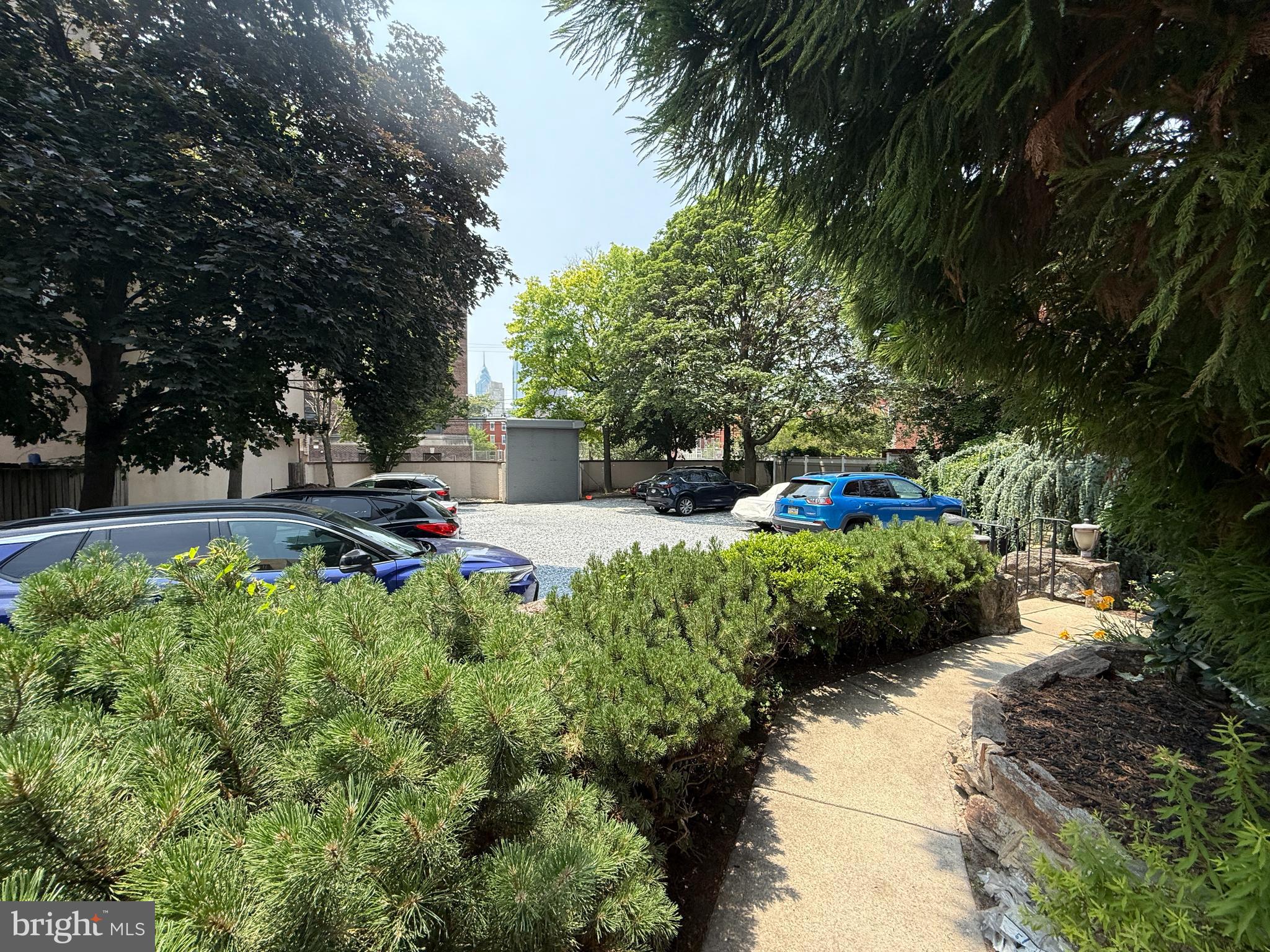 SPRING GARDEN - Residential