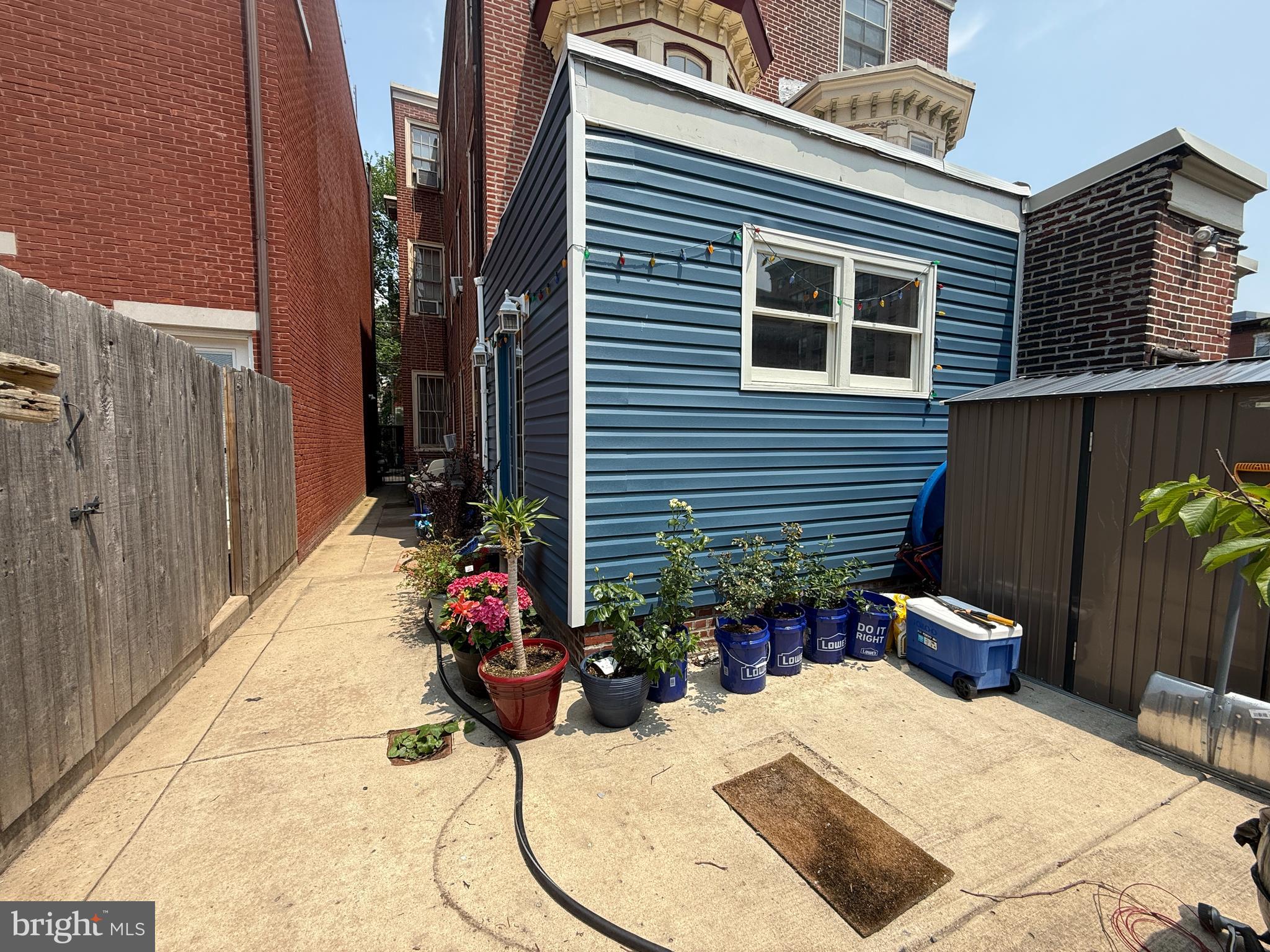 SPRING GARDEN - Residential