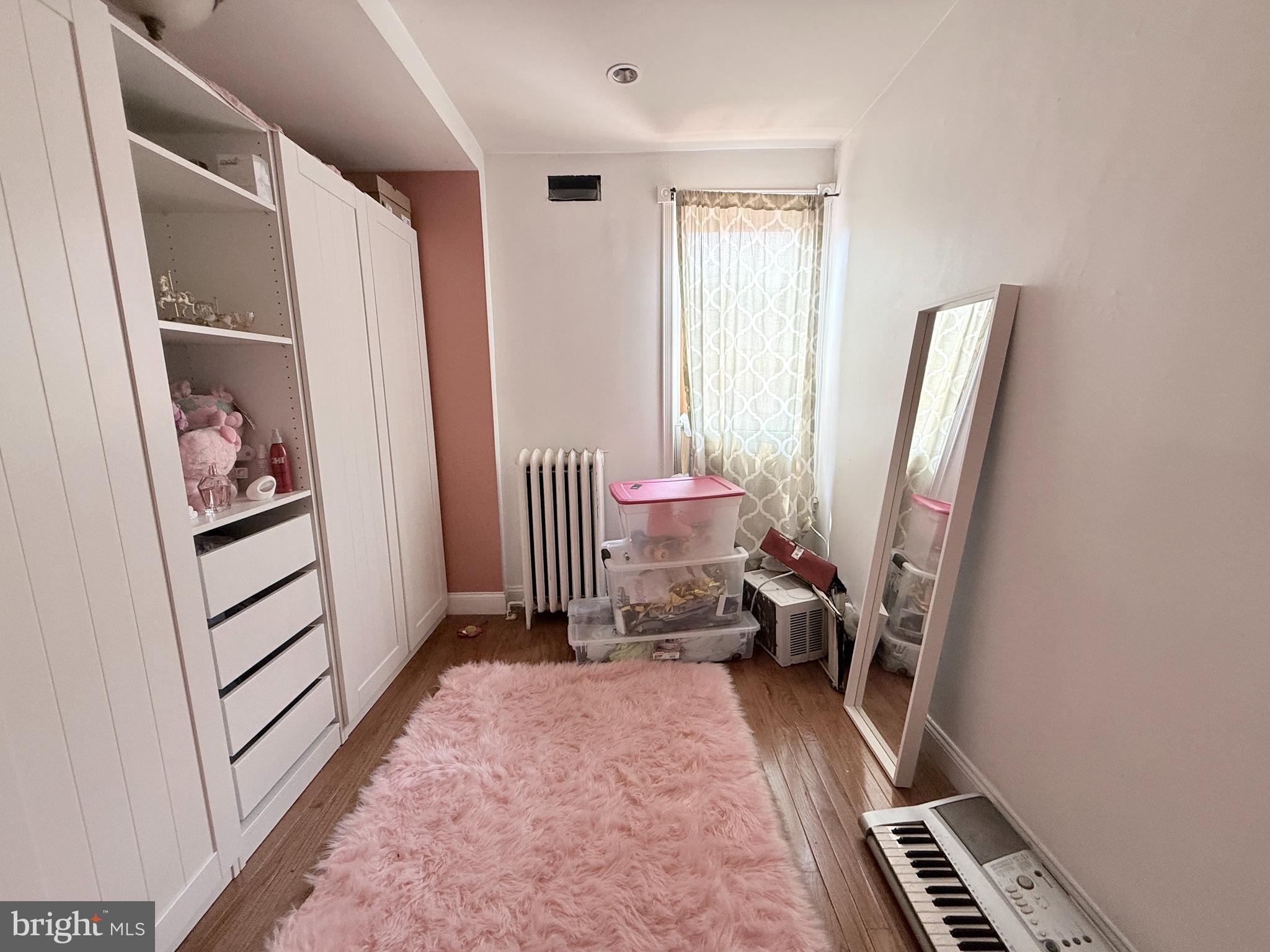 SPRING GARDEN - Residential