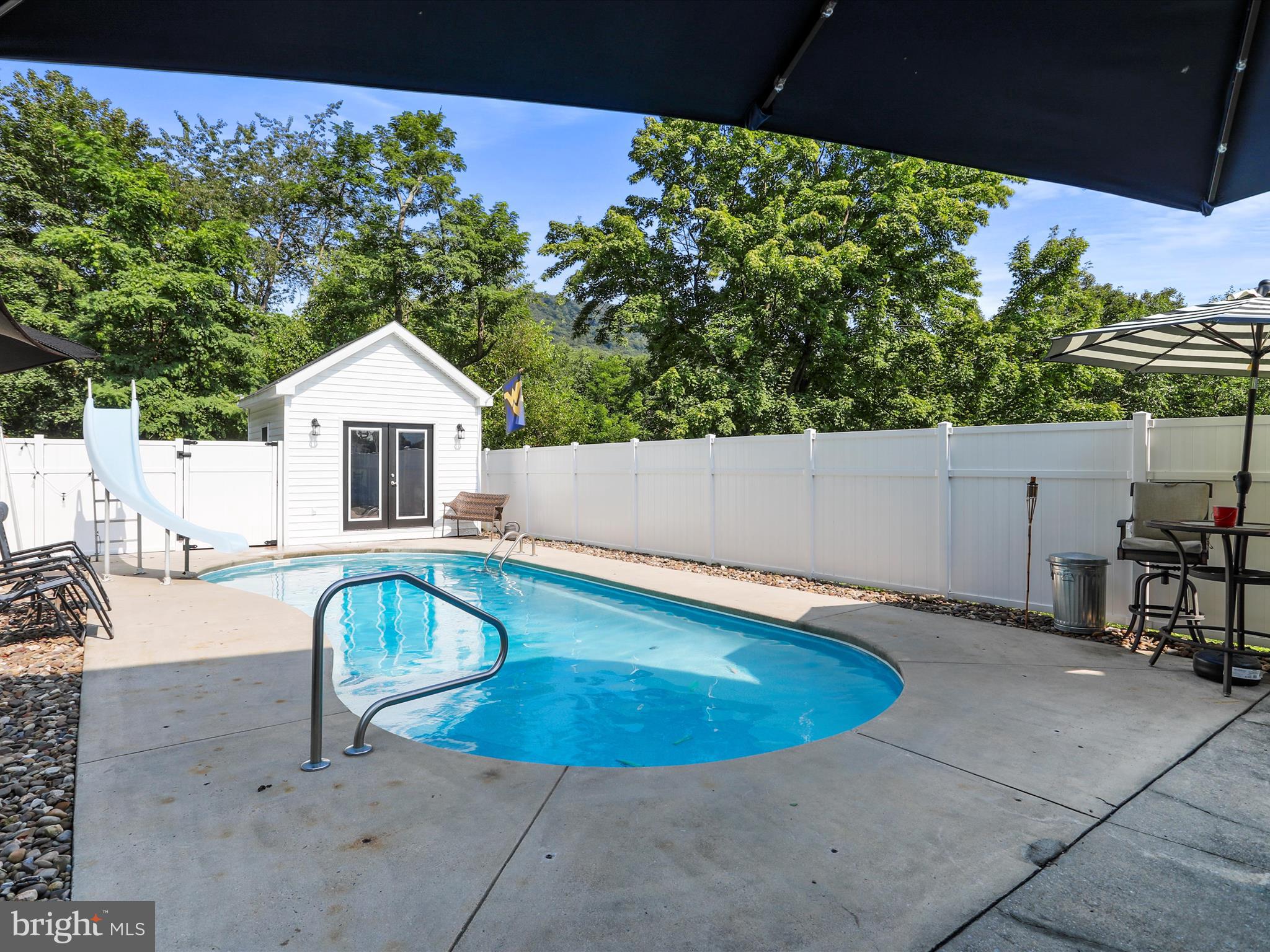 WHITE FARM - Residential