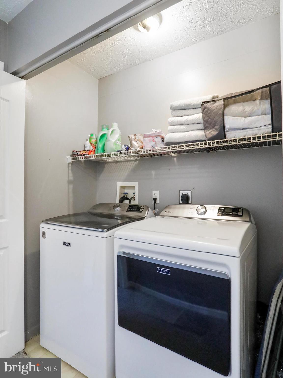 WHITE FARM - Residential