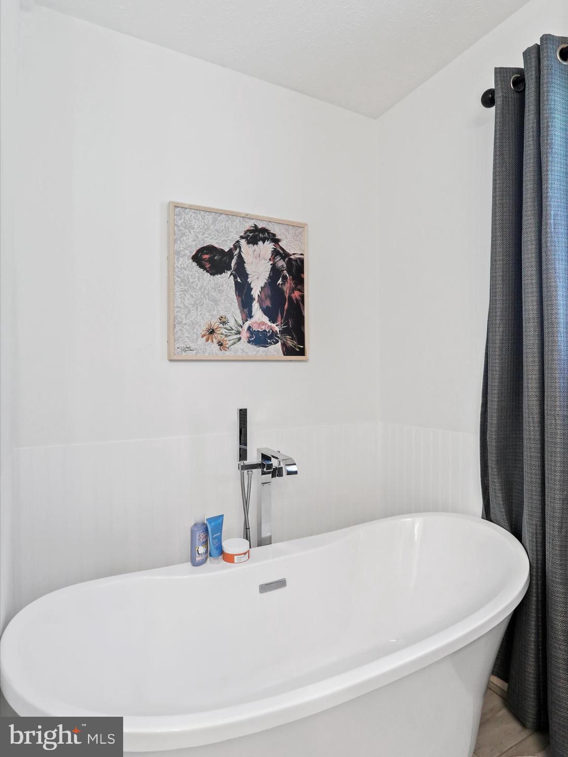 WHITE FARM - Residential