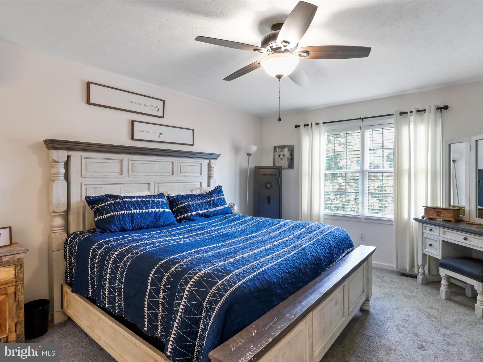 WHITE FARM - Residential