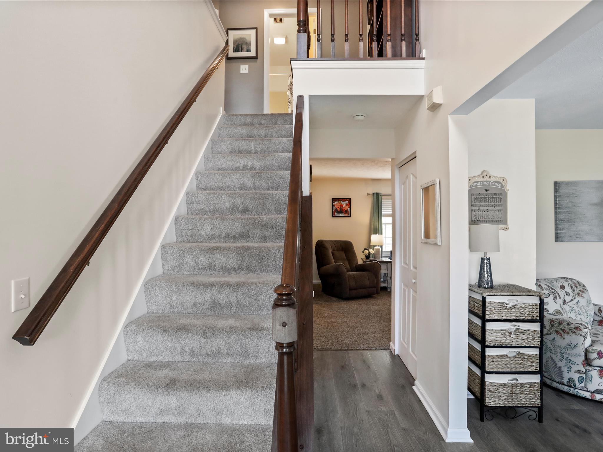 WHITE FARM - Residential