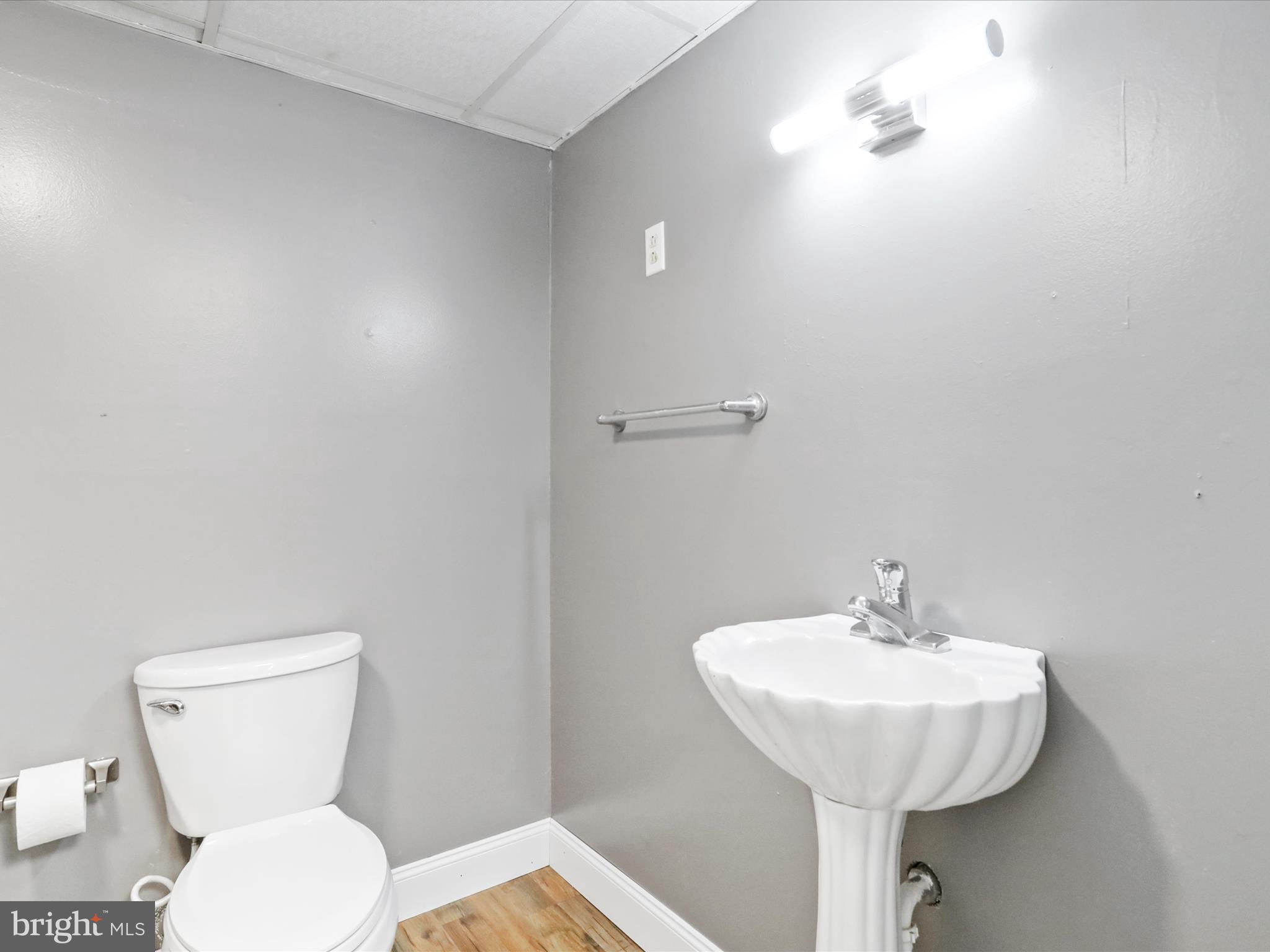 WHITE FARM - Residential