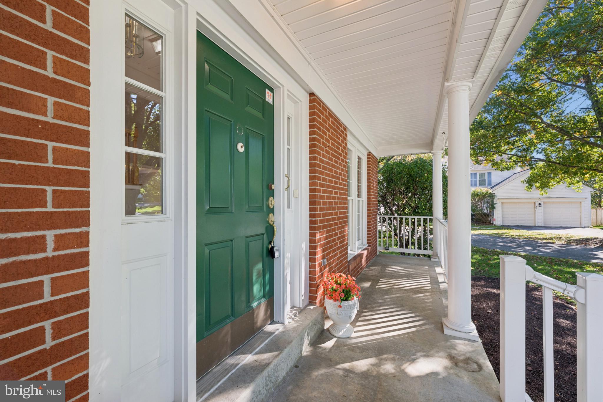 23 FRANKLIN TREE COURT