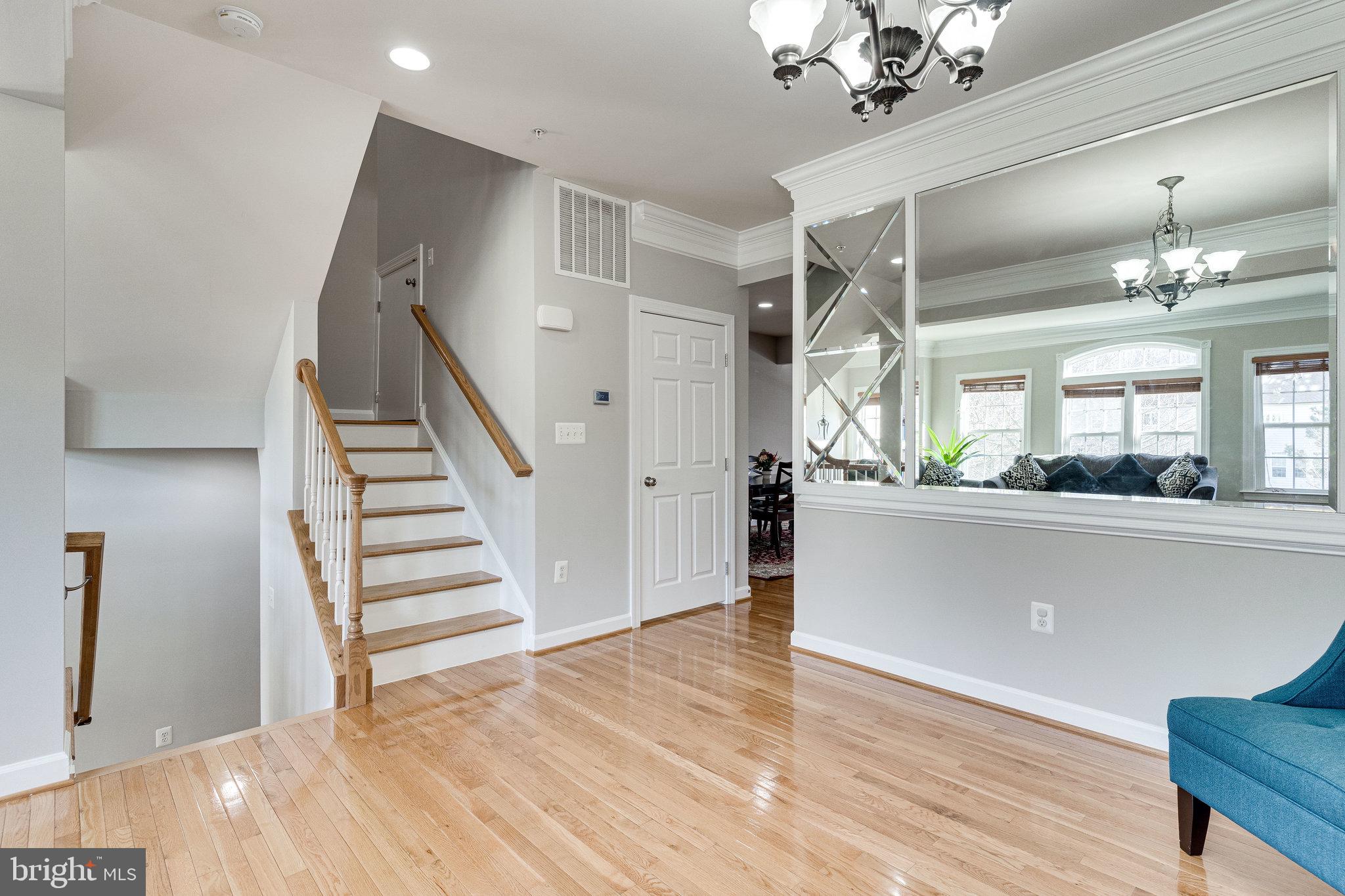 MONTGOMERY WHITE OAK - Residential