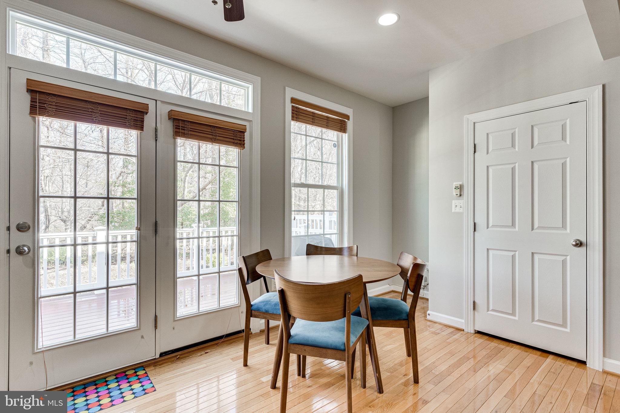 MONTGOMERY WHITE OAK - Residential