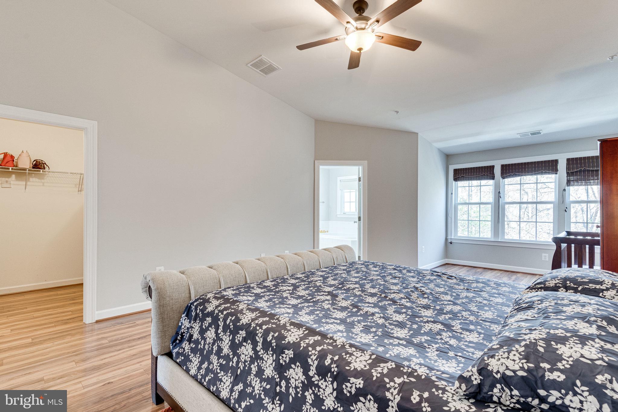 MONTGOMERY WHITE OAK - Residential