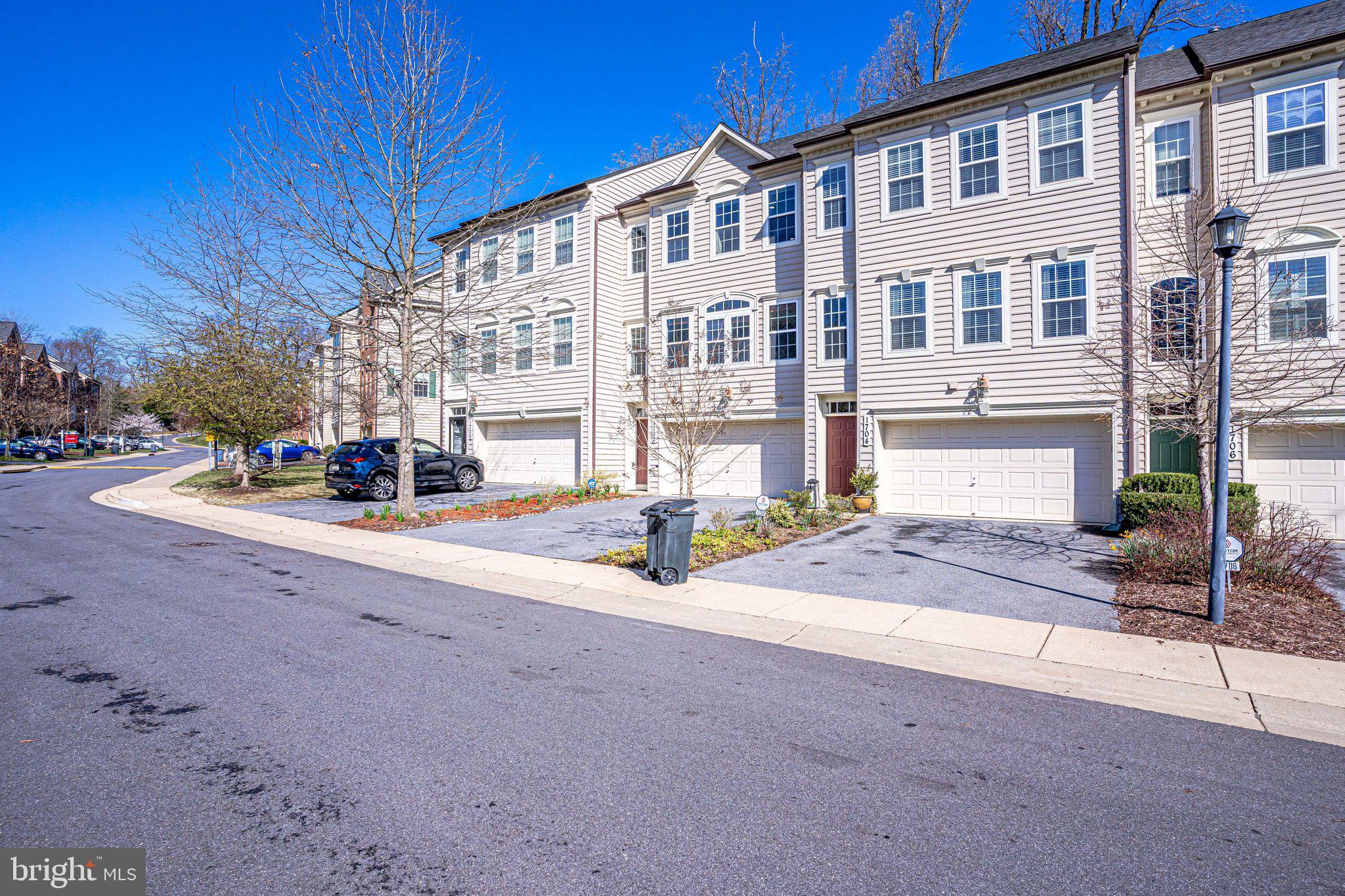 MONTGOMERY WHITE OAK - Residential