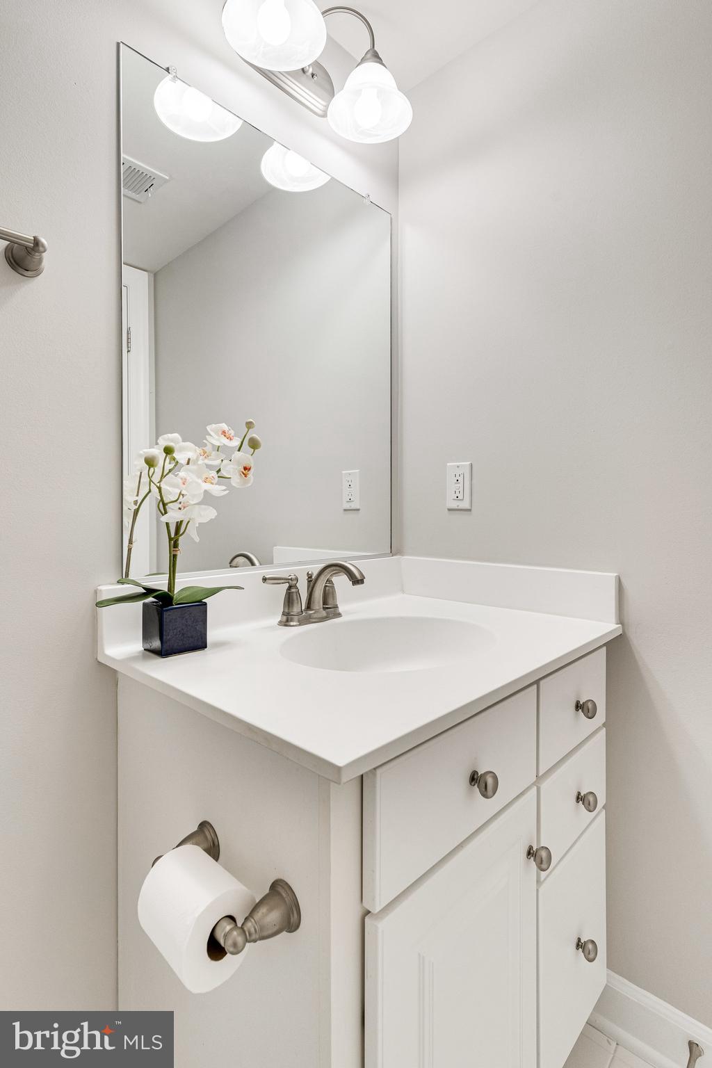 MONTGOMERY WHITE OAK - Residential