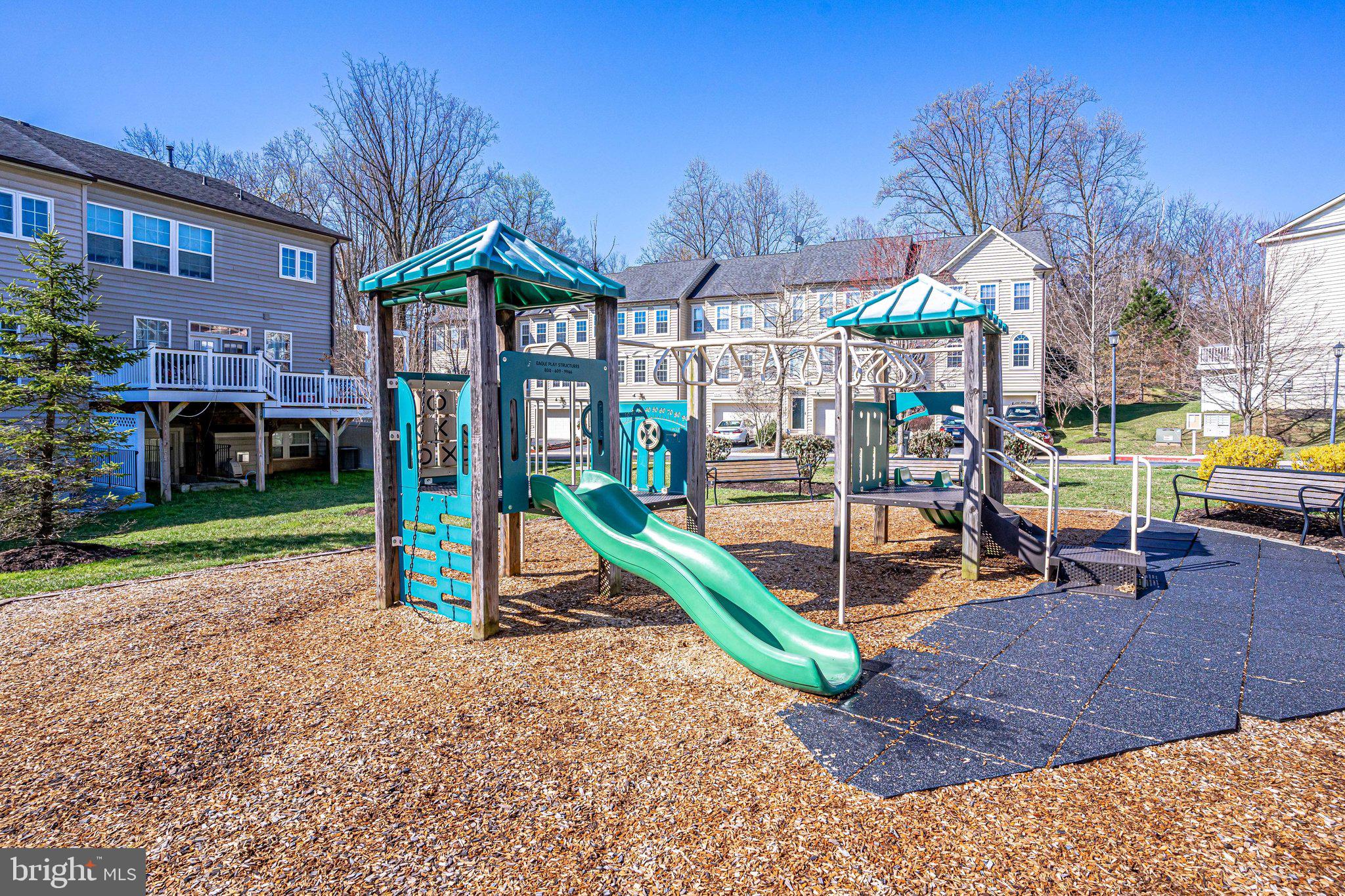 MONTGOMERY WHITE OAK - Residential