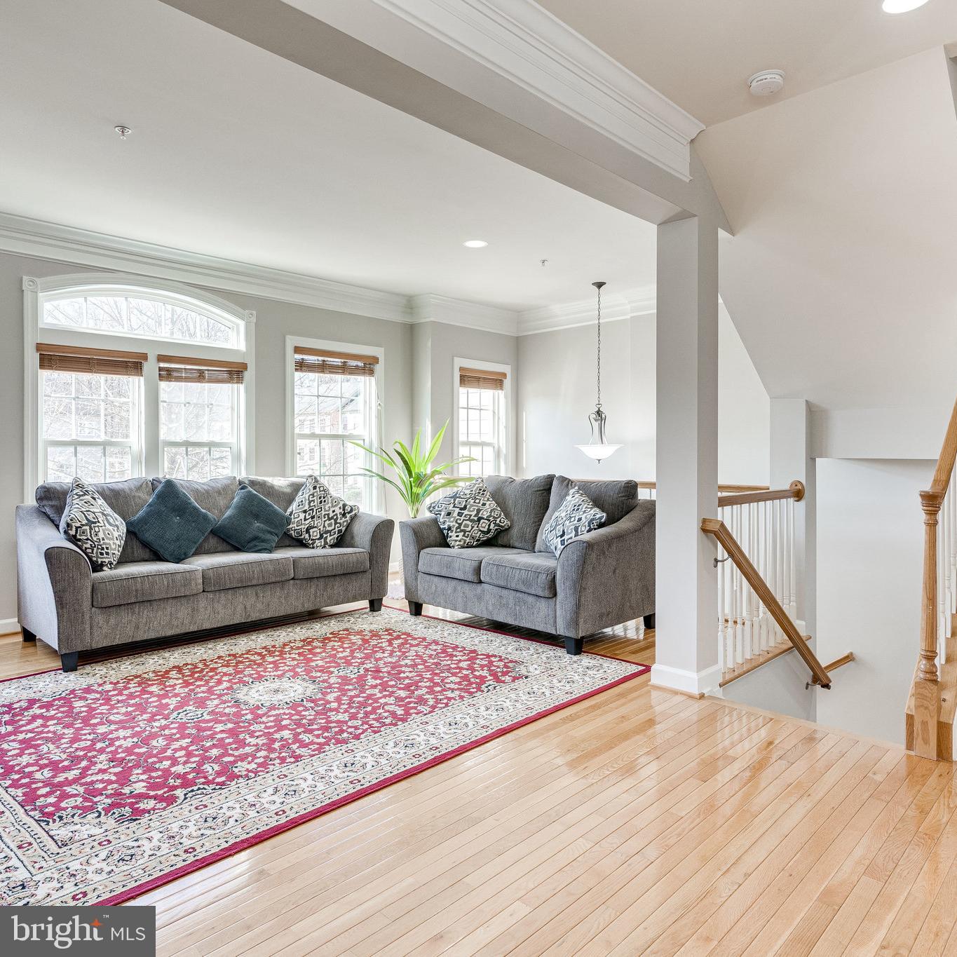 MONTGOMERY WHITE OAK - Residential