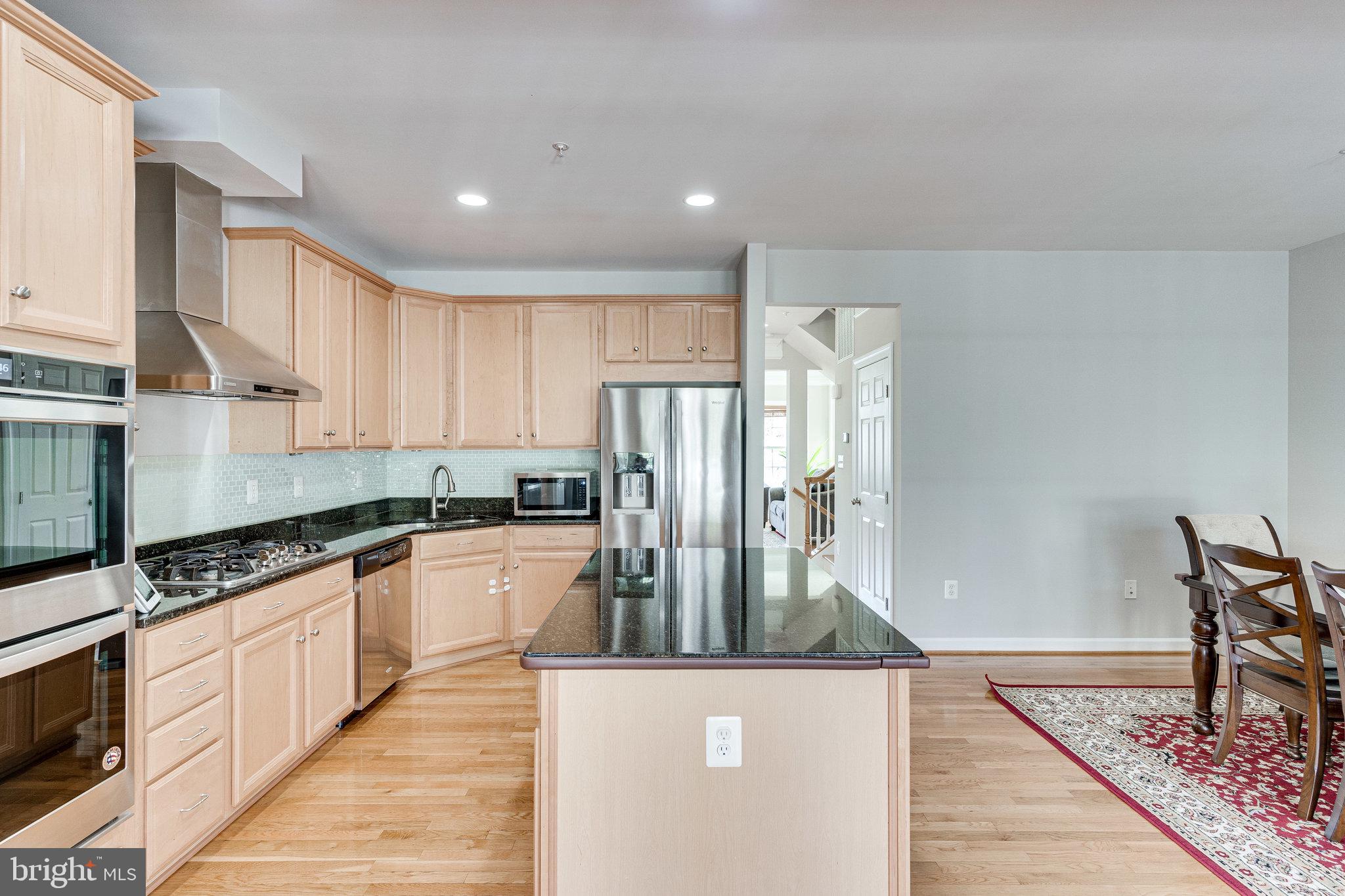 MONTGOMERY WHITE OAK - Residential