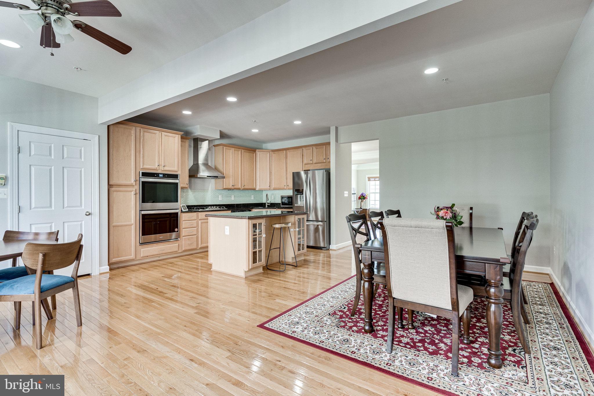 MONTGOMERY WHITE OAK - Residential