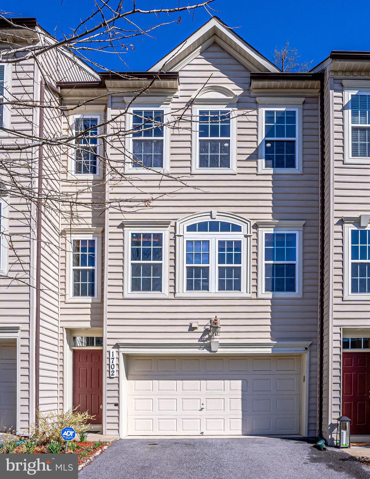 MONTGOMERY WHITE OAK - Residential